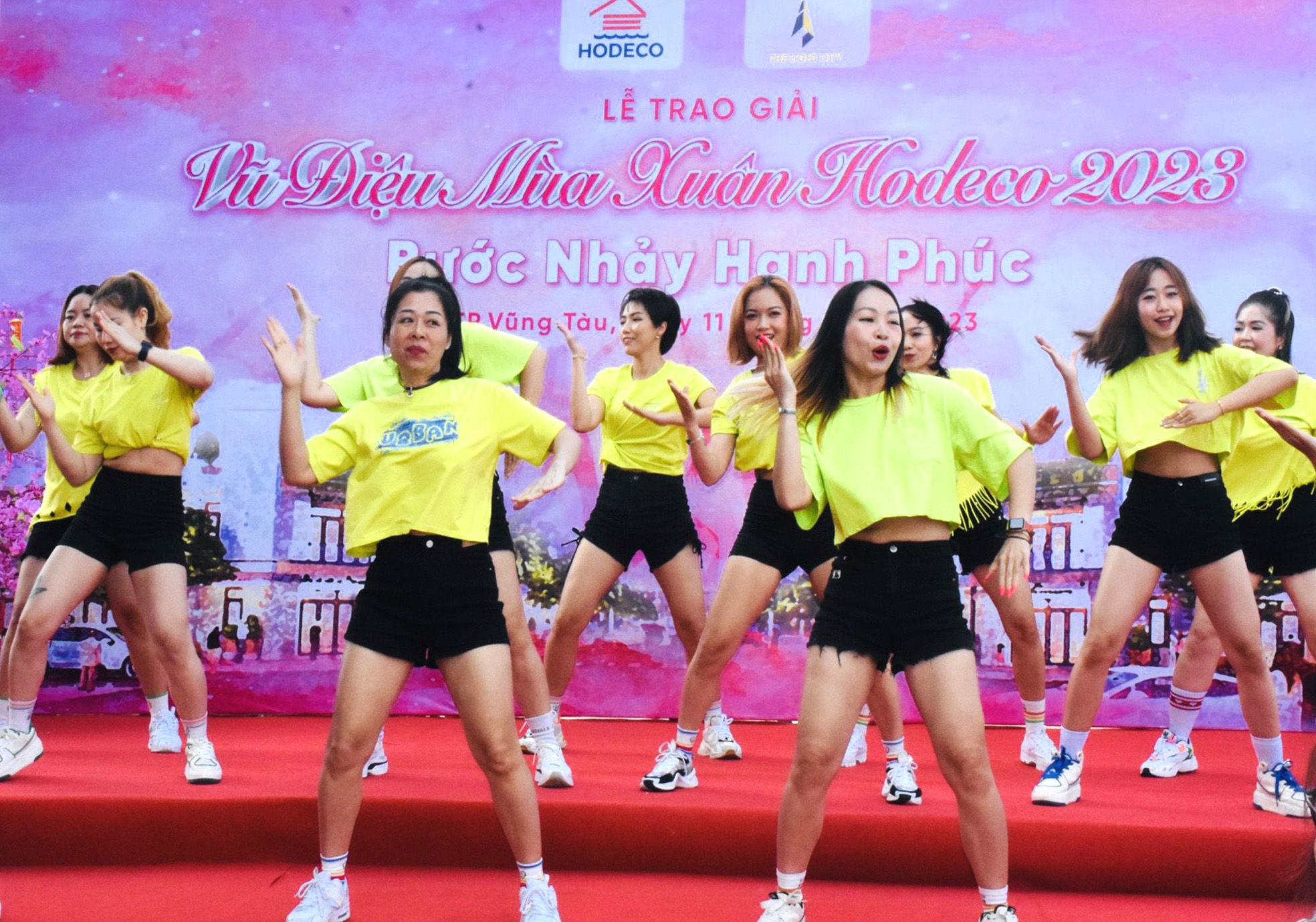 Đội VT Dance Studio với bài nhảy “Orcho” đạt giải Nhất cuộc thi “Vũ điệu mùa xuân Hodeco 2023  - Bước nhảy hạnh phúc”.