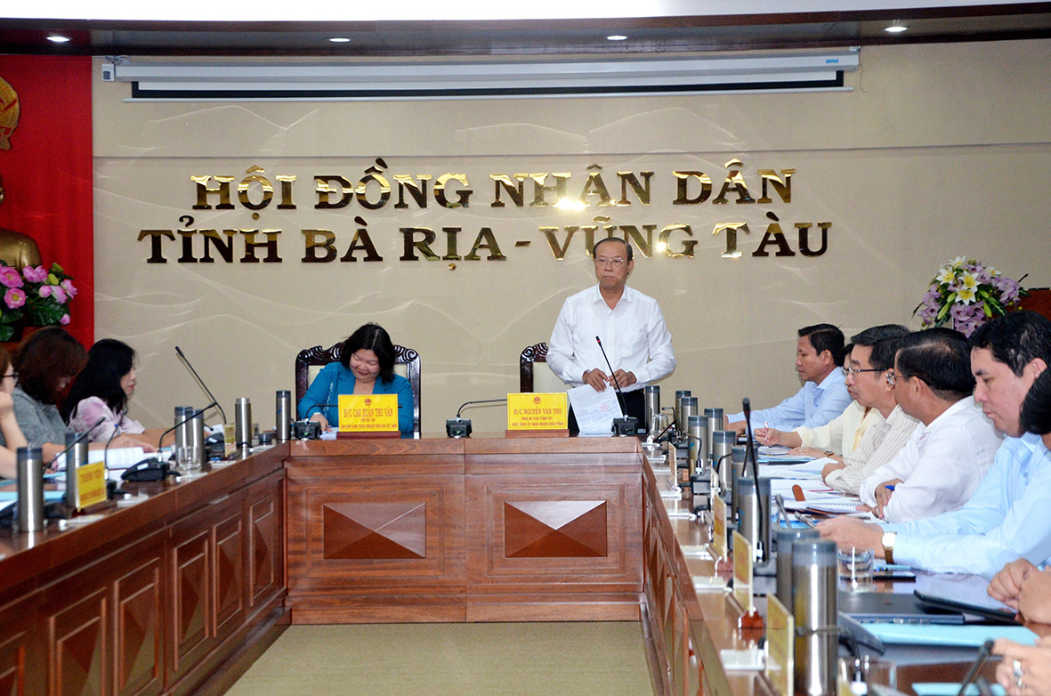 Ông Nguyễn Văn Thọ, Chủ tịch UBND tỉnh phát biểu tại buổi làm việc.