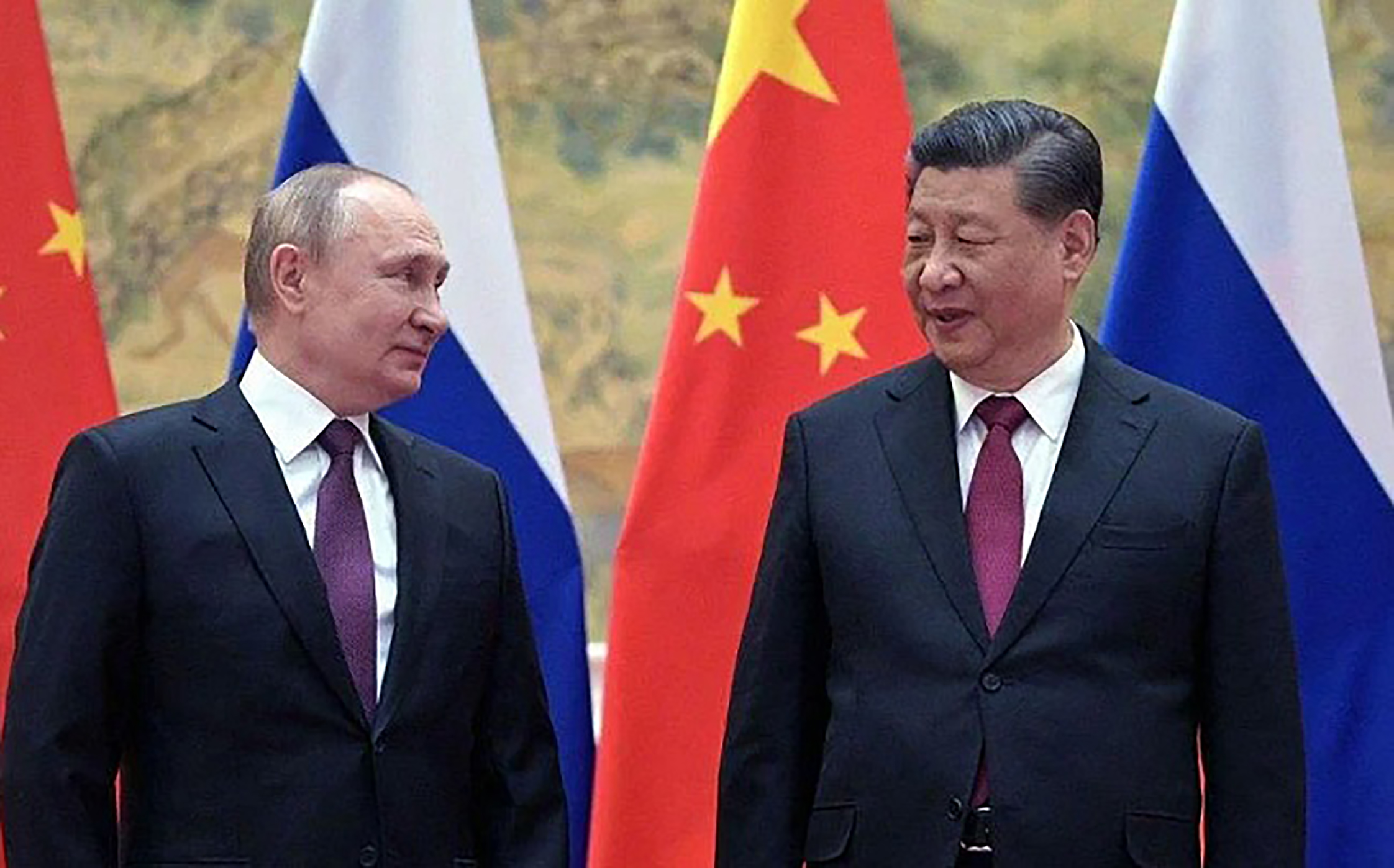Tổng thống Nga Vladimir Putin (trái) và Chủ tịch Trung Quốc Tập Cận Bình trong cuộc gặp tại Bắc Kinh năm 2022.