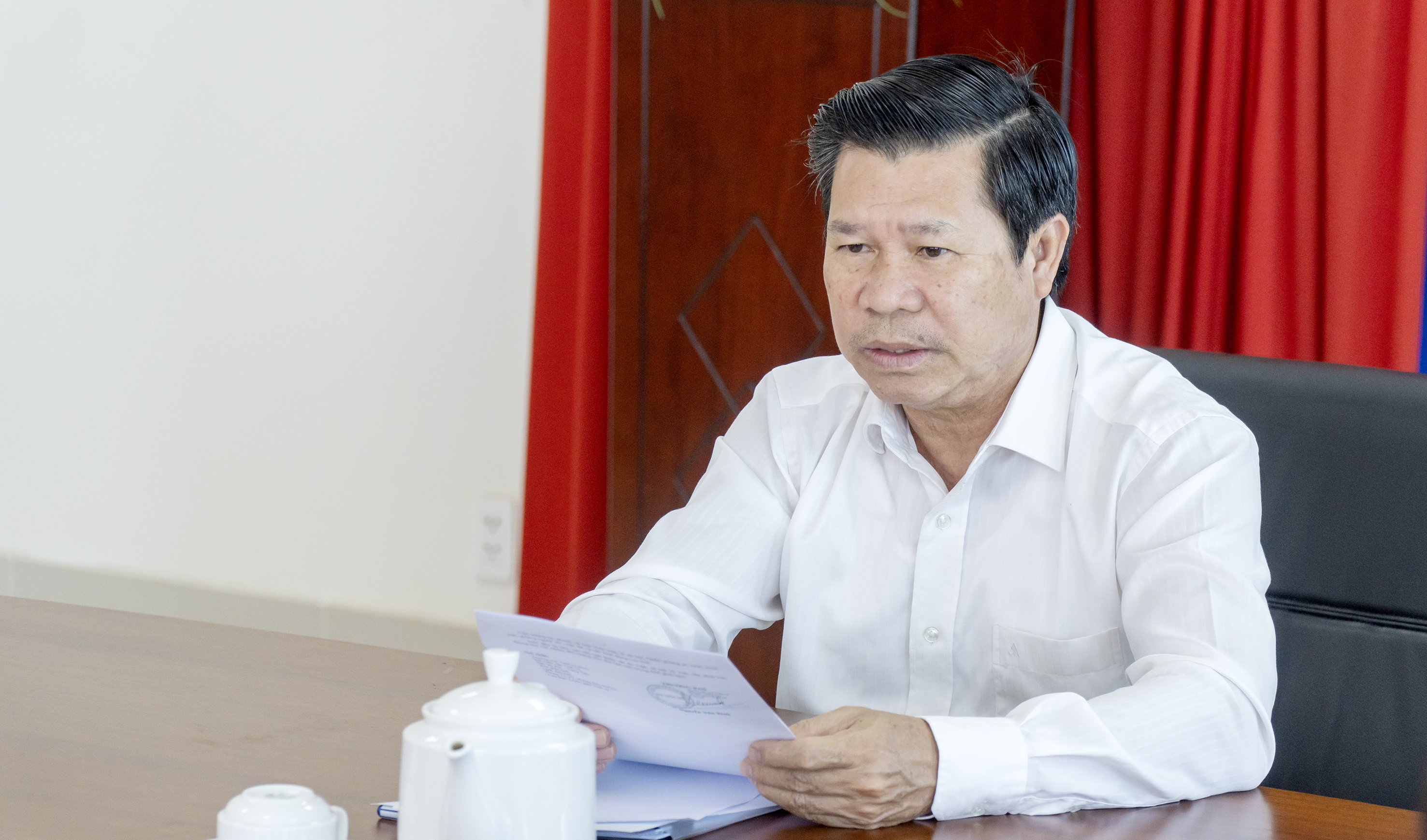 Ông Nguyễn Văn Xinh, Ủy viên Ban Thường vụ Tỉnh ủy, Trưởng Ban Tuyên giáo Tỉnh ủy phát biểu kết luận cuộc họp.