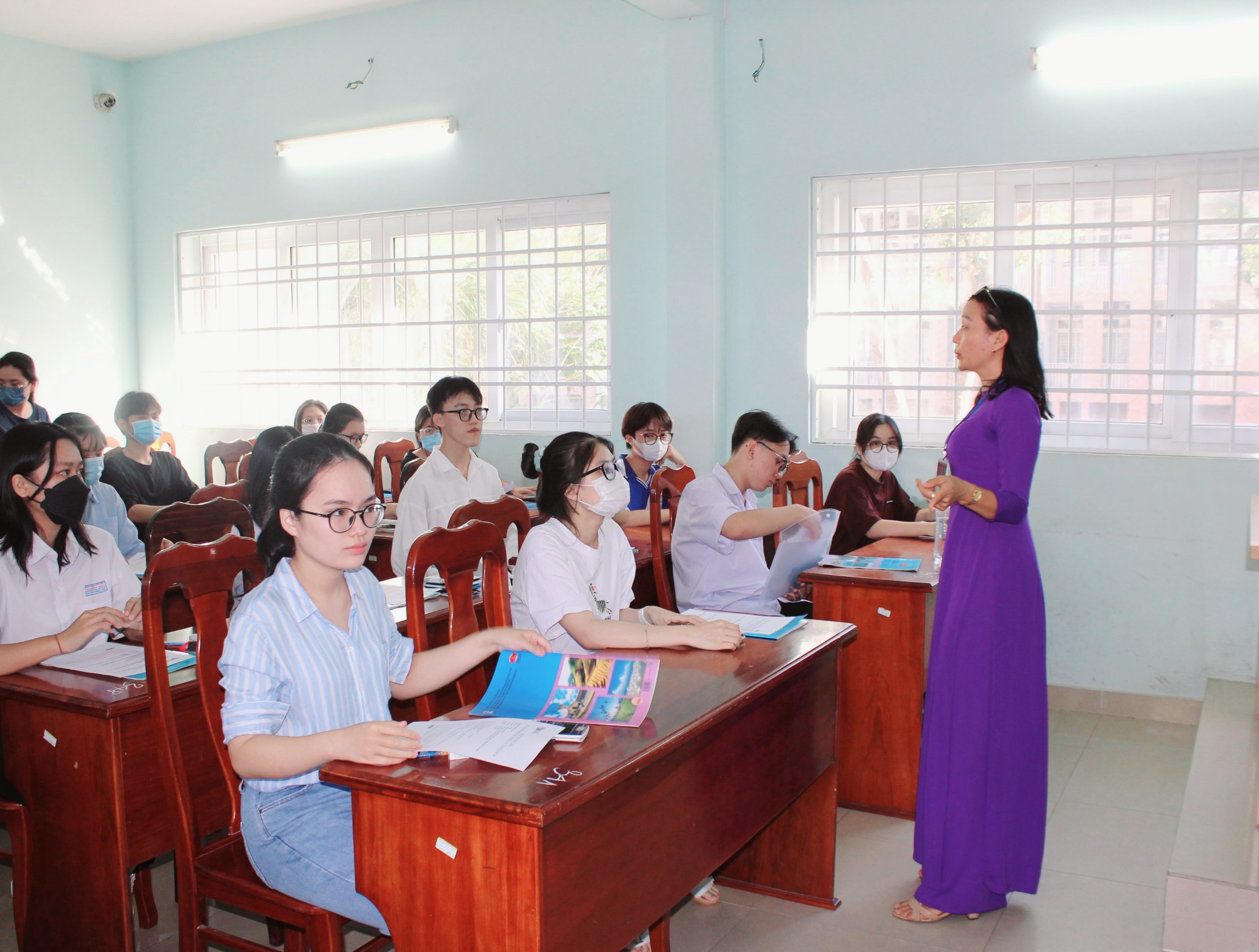 Thí sinh tham dự kỳ thi đánh giá năng lực của ĐH Quốc gia TP.Hồ Chí Minh tại điểm thi Trường CĐ Sư phạm  Bà Rịa-Vũng Tàu.