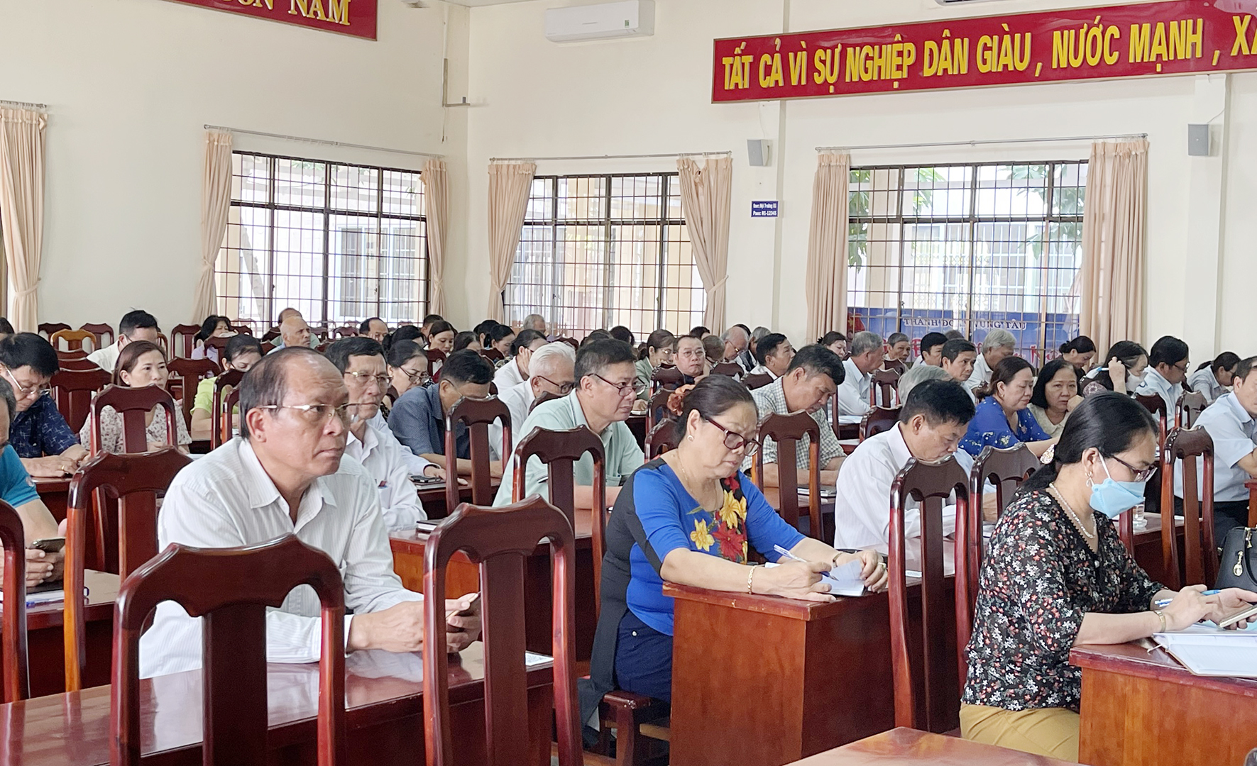 Các đại biểu tham gia chương trình tập huấn.