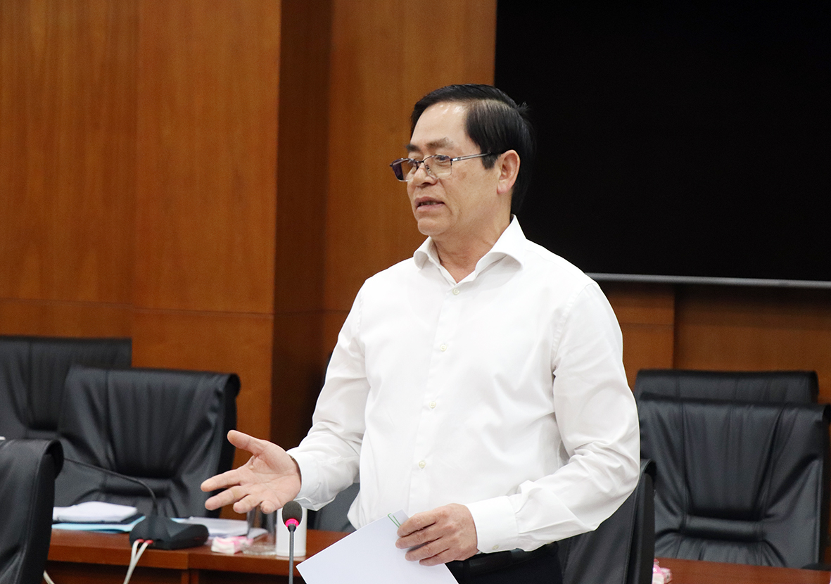 Ông Phạm Viết Thanh, Ủy viên Trung ương Đảng, Bí thư Tỉnh ủy, Chủ tịch HĐND tỉnh phát biểu tại buổi làm việc.