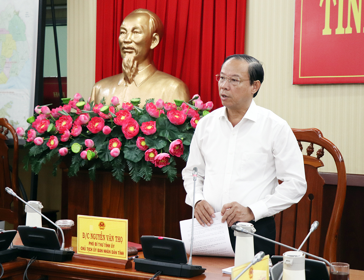 Ông Nguyễn Văn Thọ, Chủ tịch UBND tỉnh chủ trì cuộc họp.