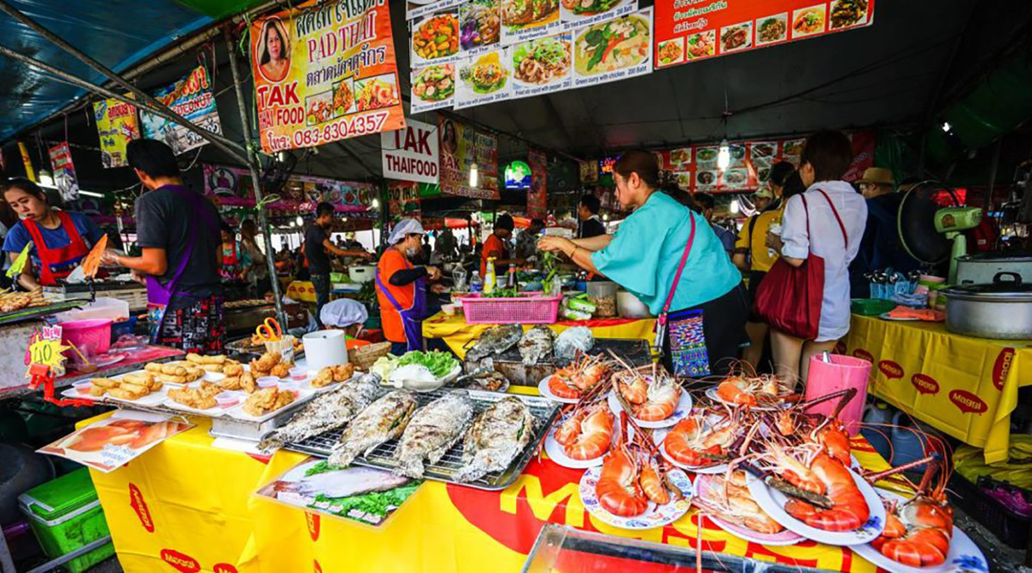 Thái Lan khai thác ẩm thực thu hút khách du lịch.