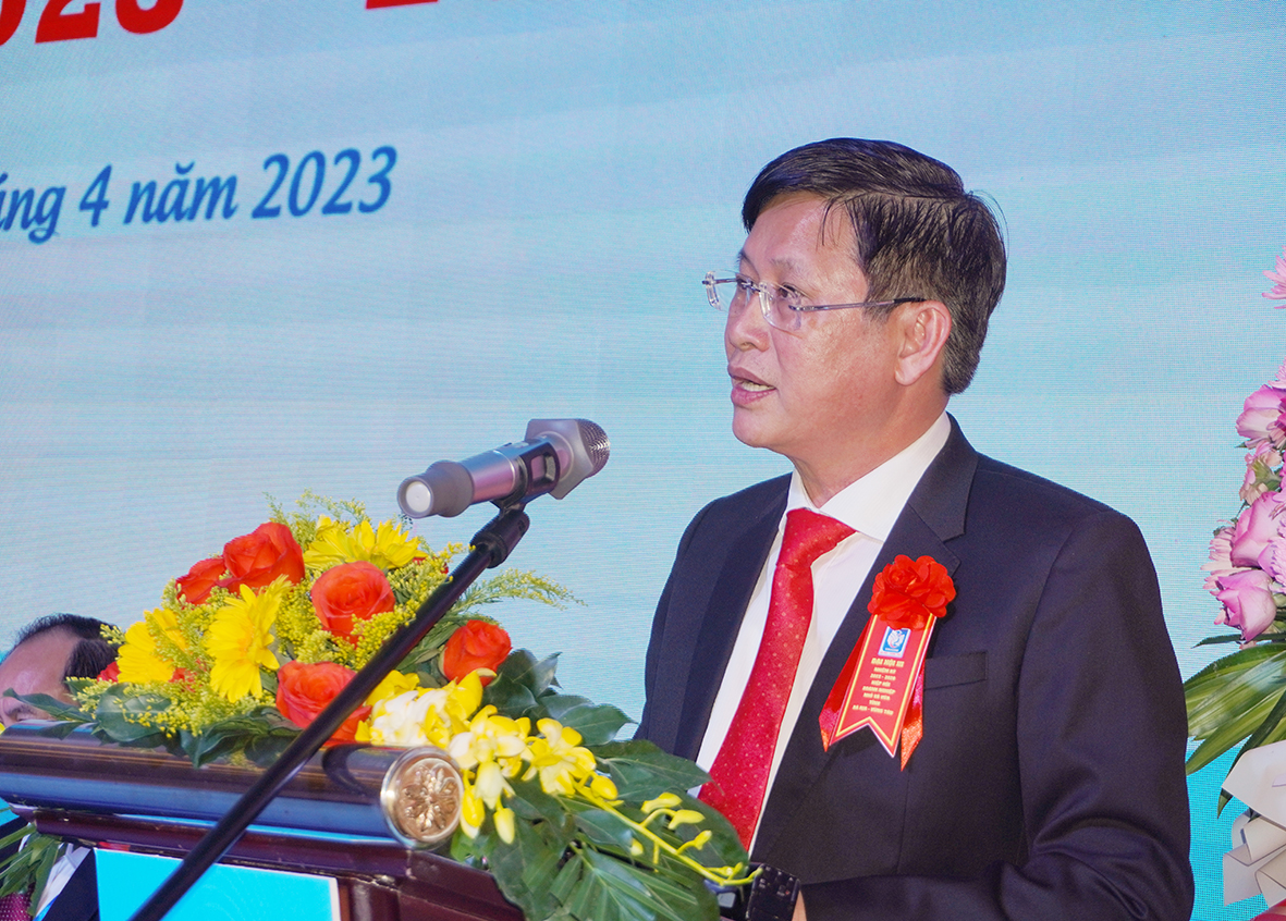 Ông Lê Ngọc Khánh, Phó Chủ tịch UBND tỉnh phát biểu tại Đại hội.