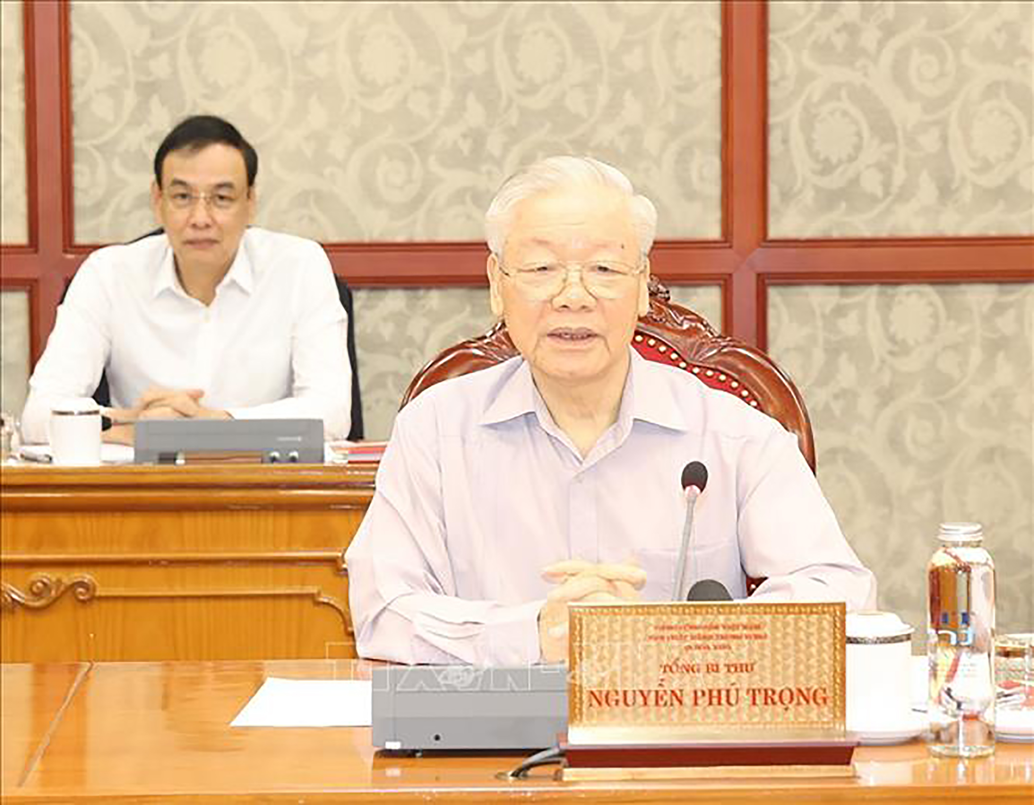 Tổng Bí thư Nguyễn Phú Trọng phát biểu kết luận cuộc họp.