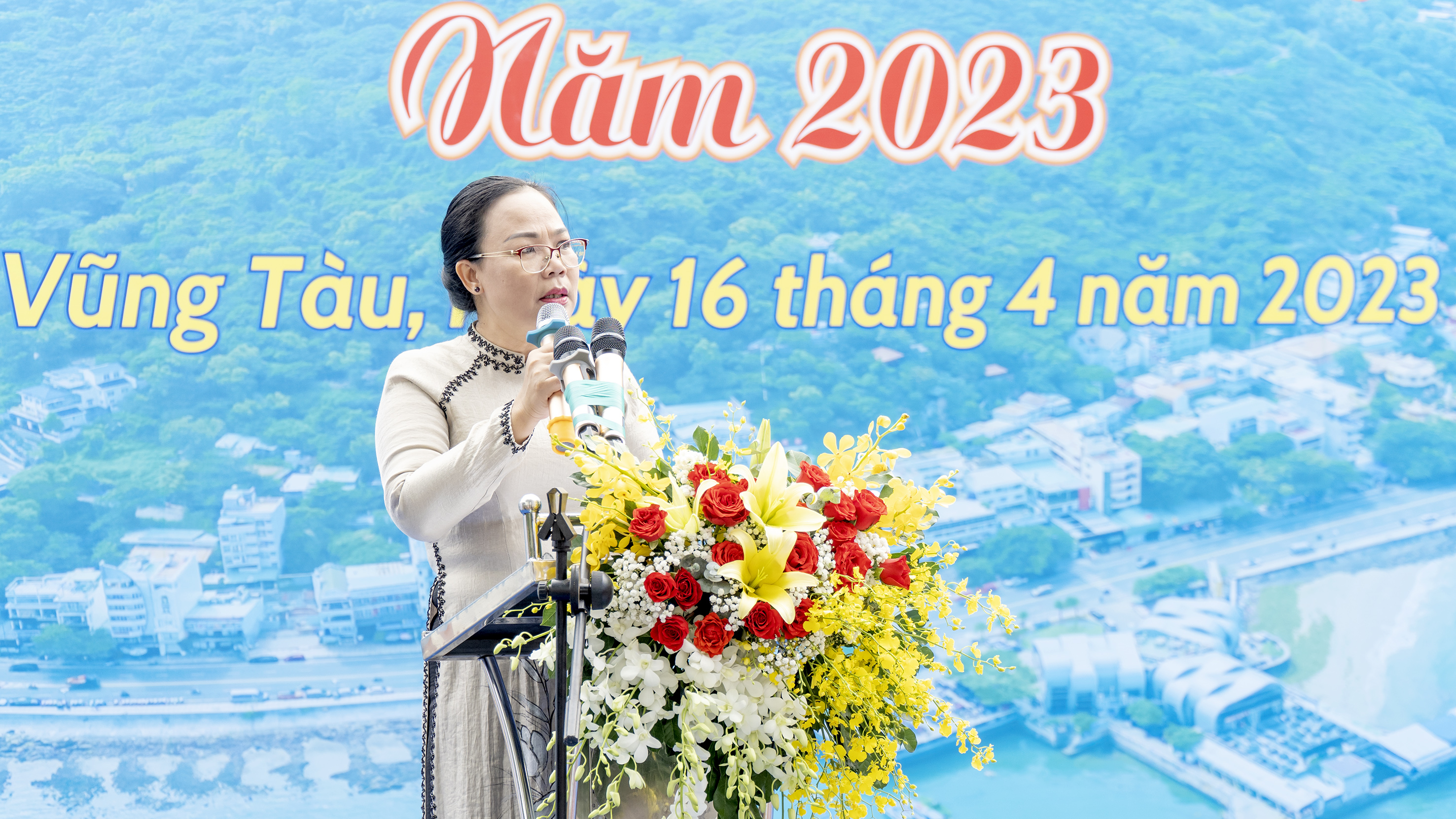 Bà Nguyễn Thị Thu Hương, Phó Chủ tịch UBND TP. Vũng Tàu phát động hưởng ứng “Ngày sách và Văn hóa đọc Việt Nam năm 2023.