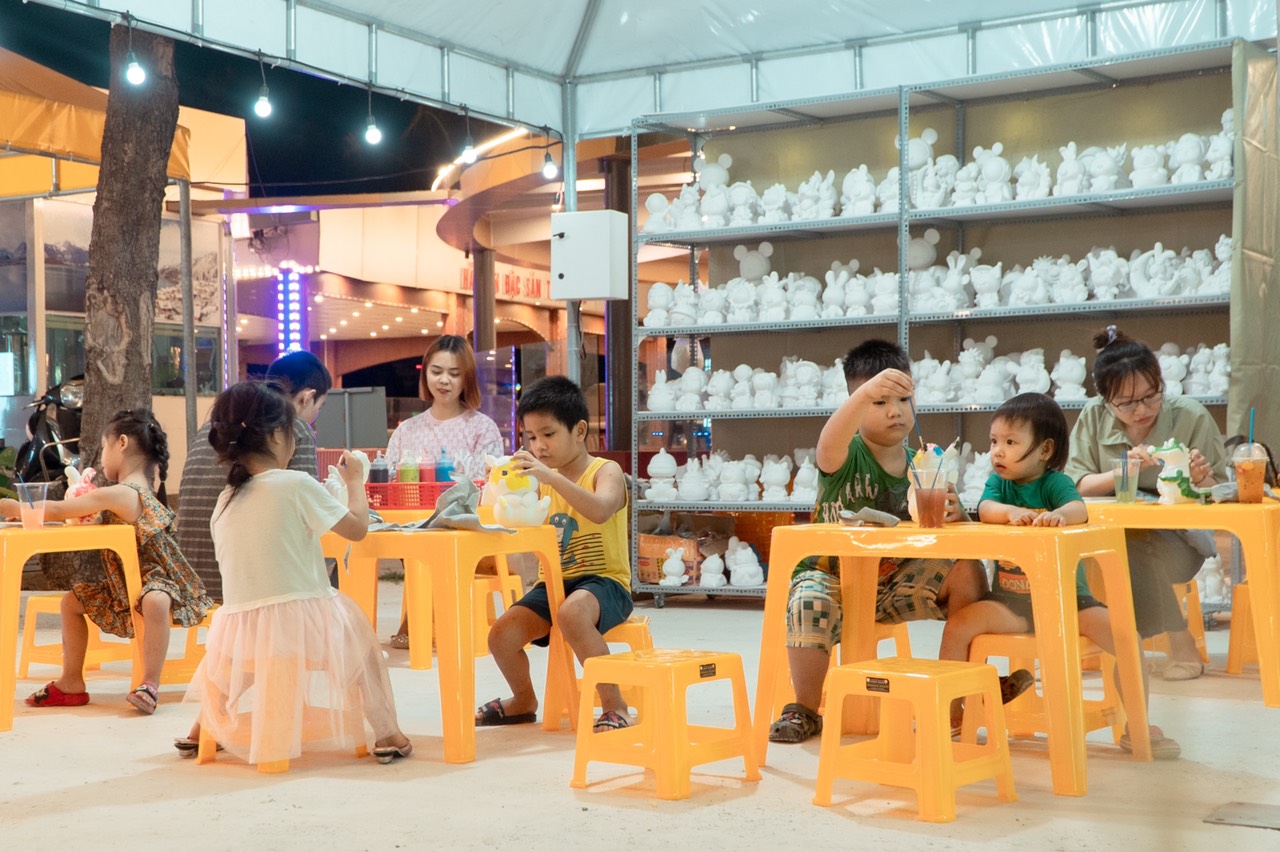 Các trò chơi đa dạng tại Hồ Mây Pack (Núi Lớn, TP. Vũng Tàu) đã thu hút hơn 3.000 người đến mỗi ngày trong dịp lễ.
