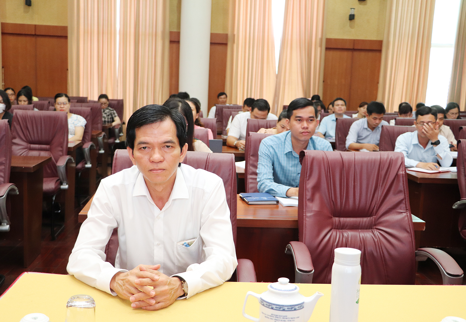 Ông Dương Trọng Hiếu, Chánh Văn phòng Tỉnh ủy tại Lễ khai giảng Lớp tập huấn.