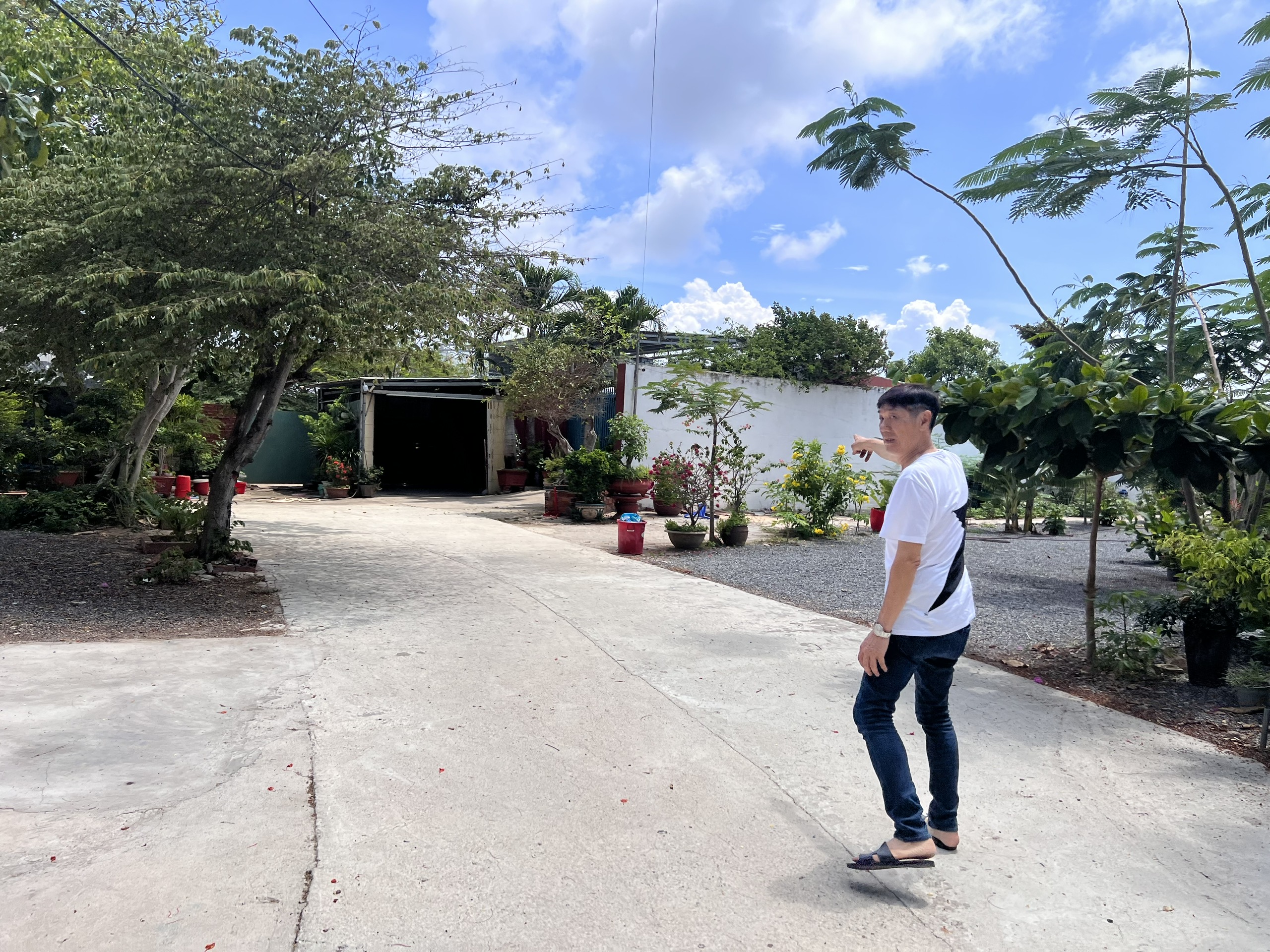 Khu vực  gia đình ông Phao đang sống được xác định chồng lấn với diện tích đất của Công ty Hoằng Long.