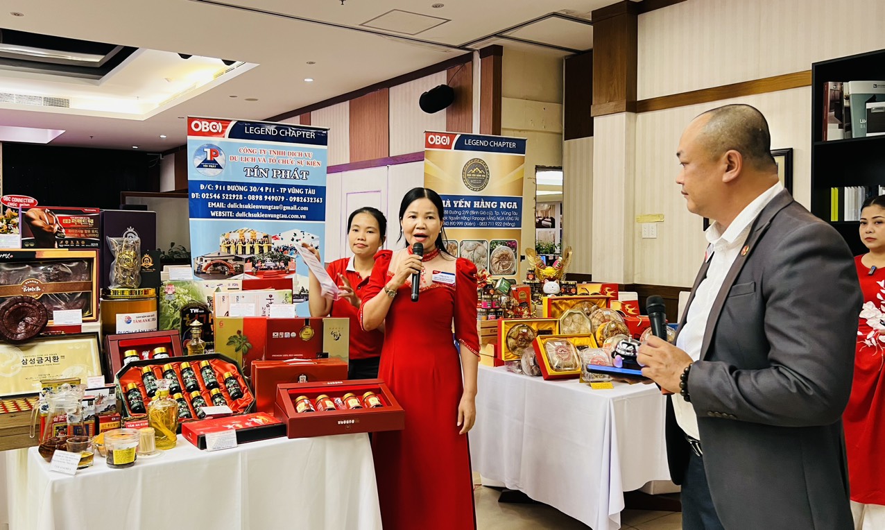 Thành viên OBC Chapter Lagend Bà Rịa – Vũng Tàu giới thiệu sản phẩm tại chương trình.