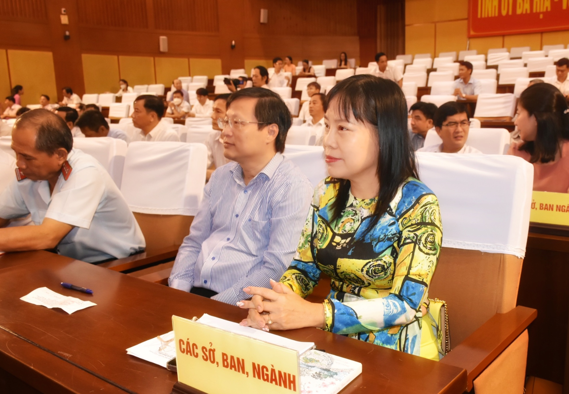 Các đại biểu tham dự tại điểm cầu chính – Trung tâm Hành chính – Chính trị tỉnh.