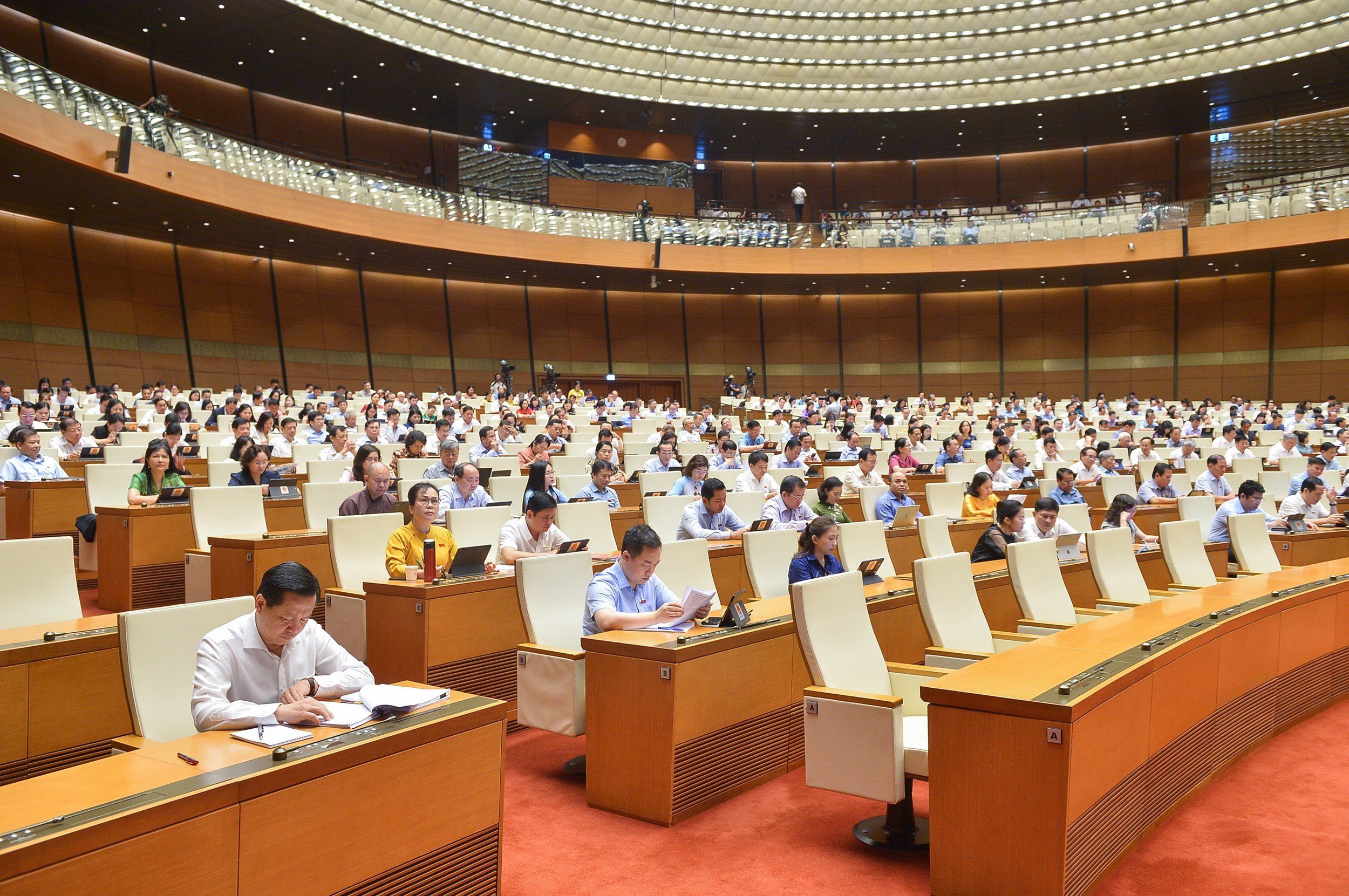 Quang cảnh phiêm họp. Ảnh: CHÂU VŨ