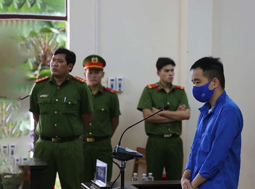 Bị cáo Trần Văn Hội bị tuyên phạt 18 năm tù vì tội “lừa đảo chiếm đoạt tài sản”.