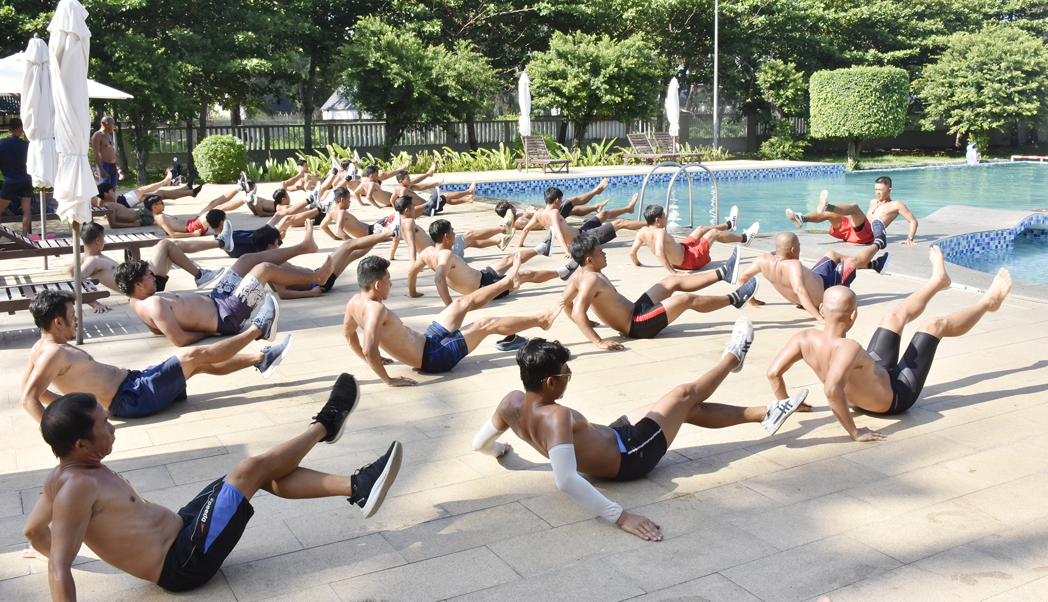  Học viên rèn luyện thể lực.