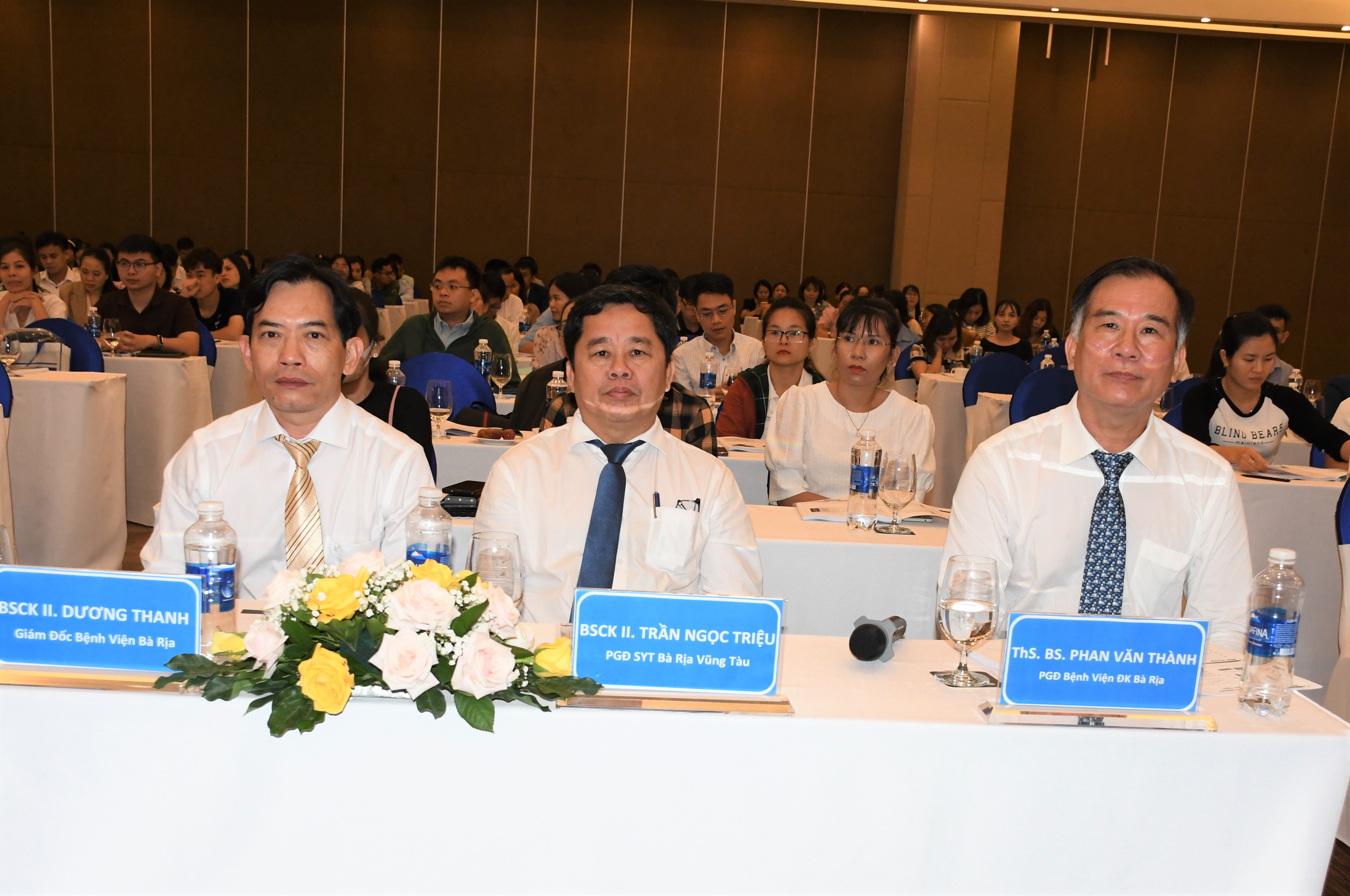 Các đại biểu tham dự hội thảo.