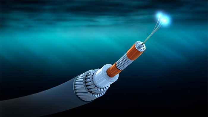 Nhu cầu dung lượng trong tương lai sẽ vượt quá khả năng đáp ứng của các tuyến cáp quang Internet hiện có trên toàn cầu.