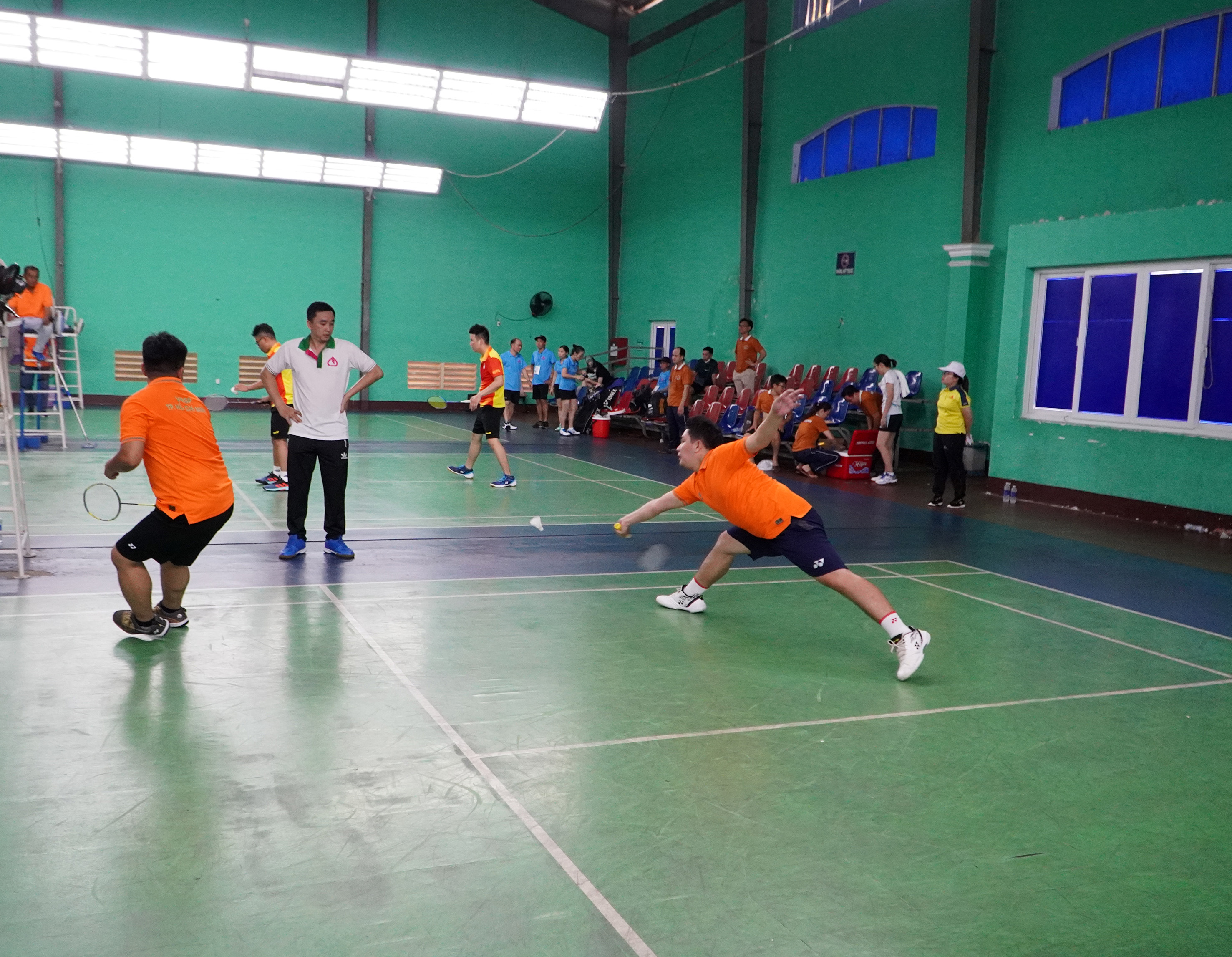 Các VĐV thi đấu tại hội thao.
