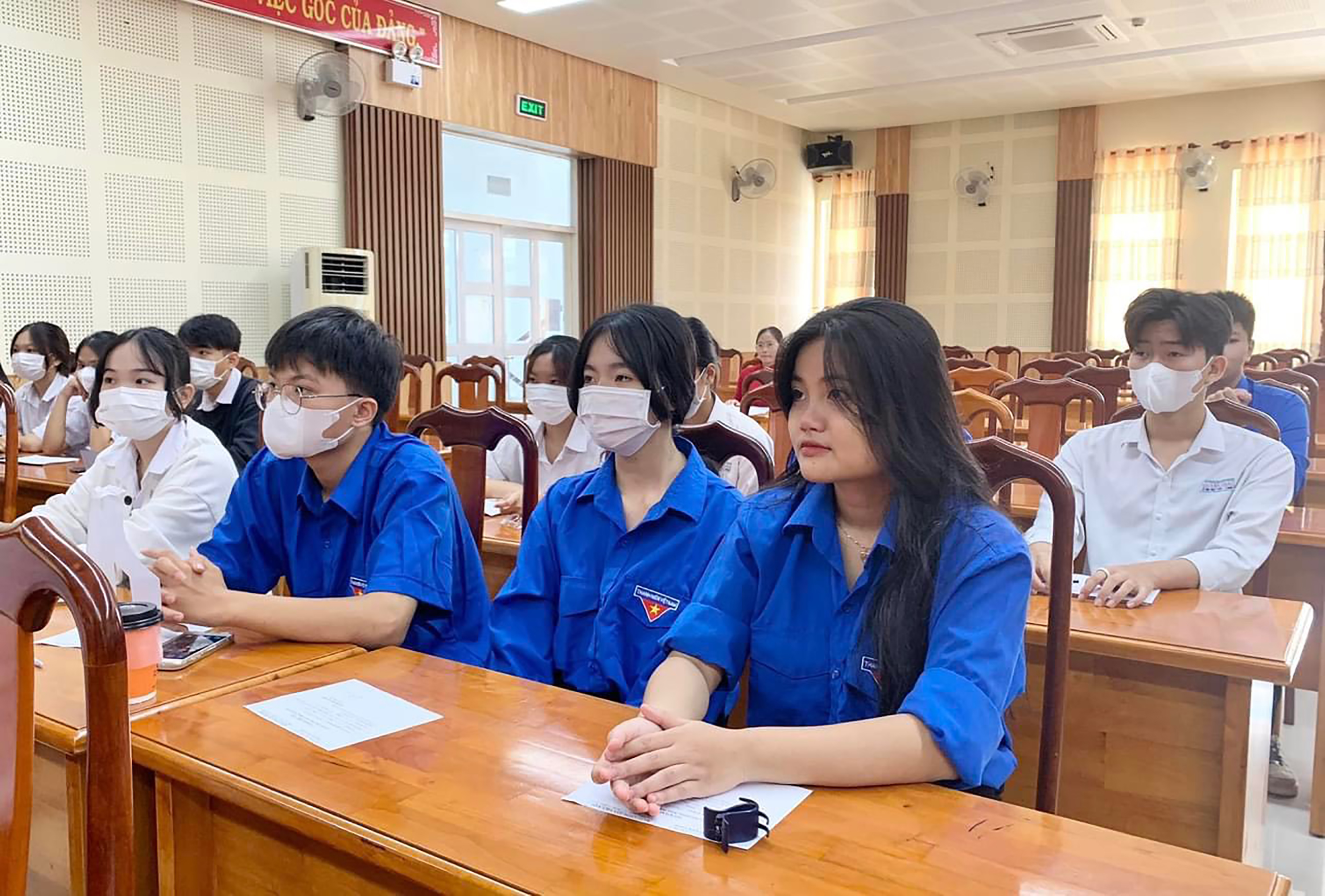 Huyện ủy Châu Đức tổ chức lớp bồi dưỡng nhận thức về Đảng cho 79 HS của 5 Trường THPT có thành tích xuất sắc trong học tập và rèn luyện năm 2023 vào ngày 22/5/2023. Ảnh: AN NHIÊN
