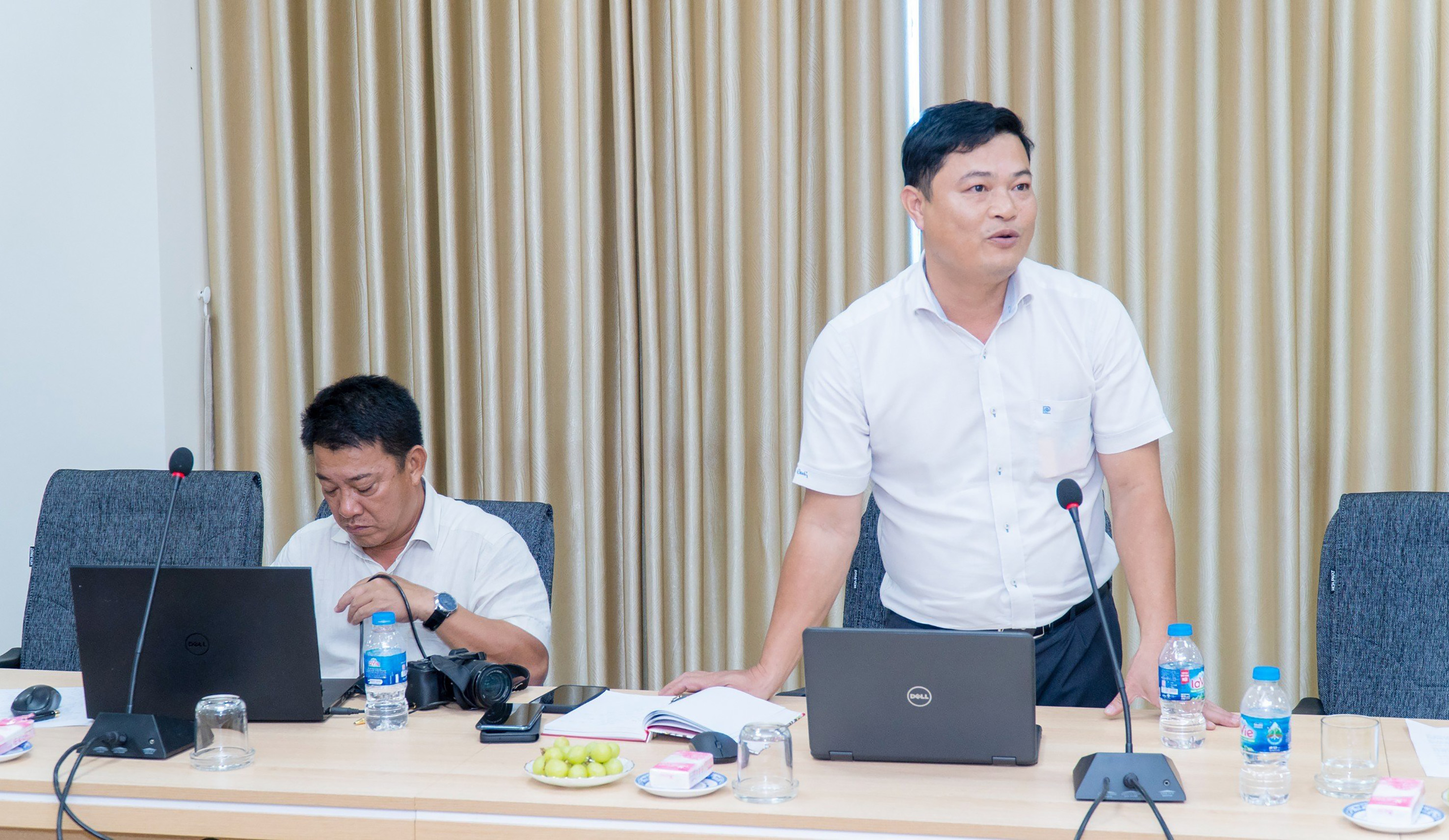 Đại diện Báo Nhân dân đặt ra vấn đề về bảo đảm sức khỏe cho các VĐV tham dự.