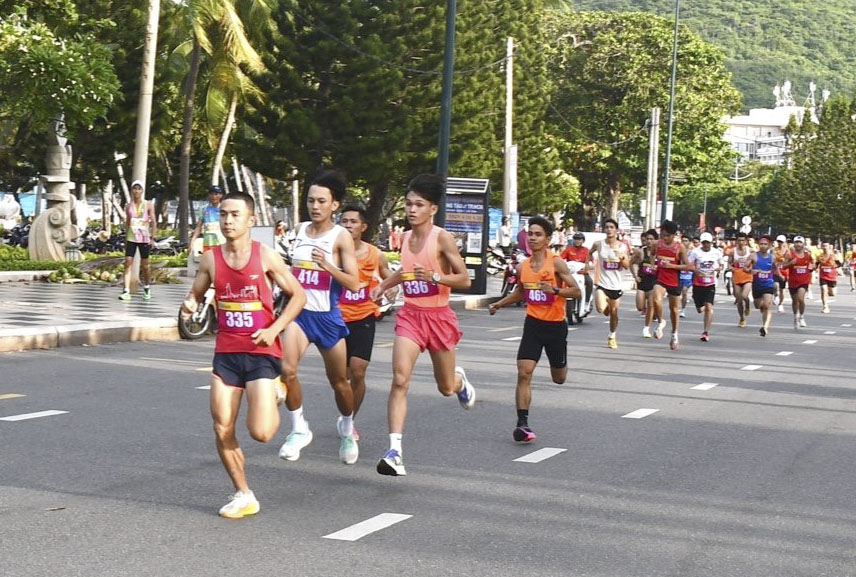 Tranh tài cự ly 5km nam.