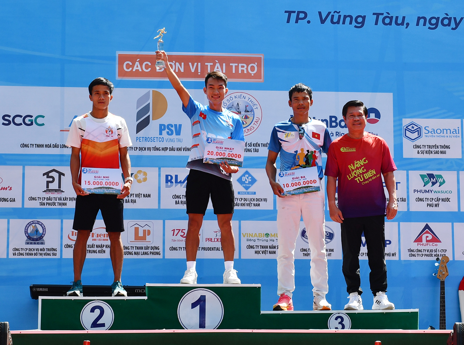 Ông Nguyễn Văn Xinh, Ủy viên Ban Thường vụ Tỉnh ủy, Trưởng Ban Tuyên giáo Tỉnh ủy