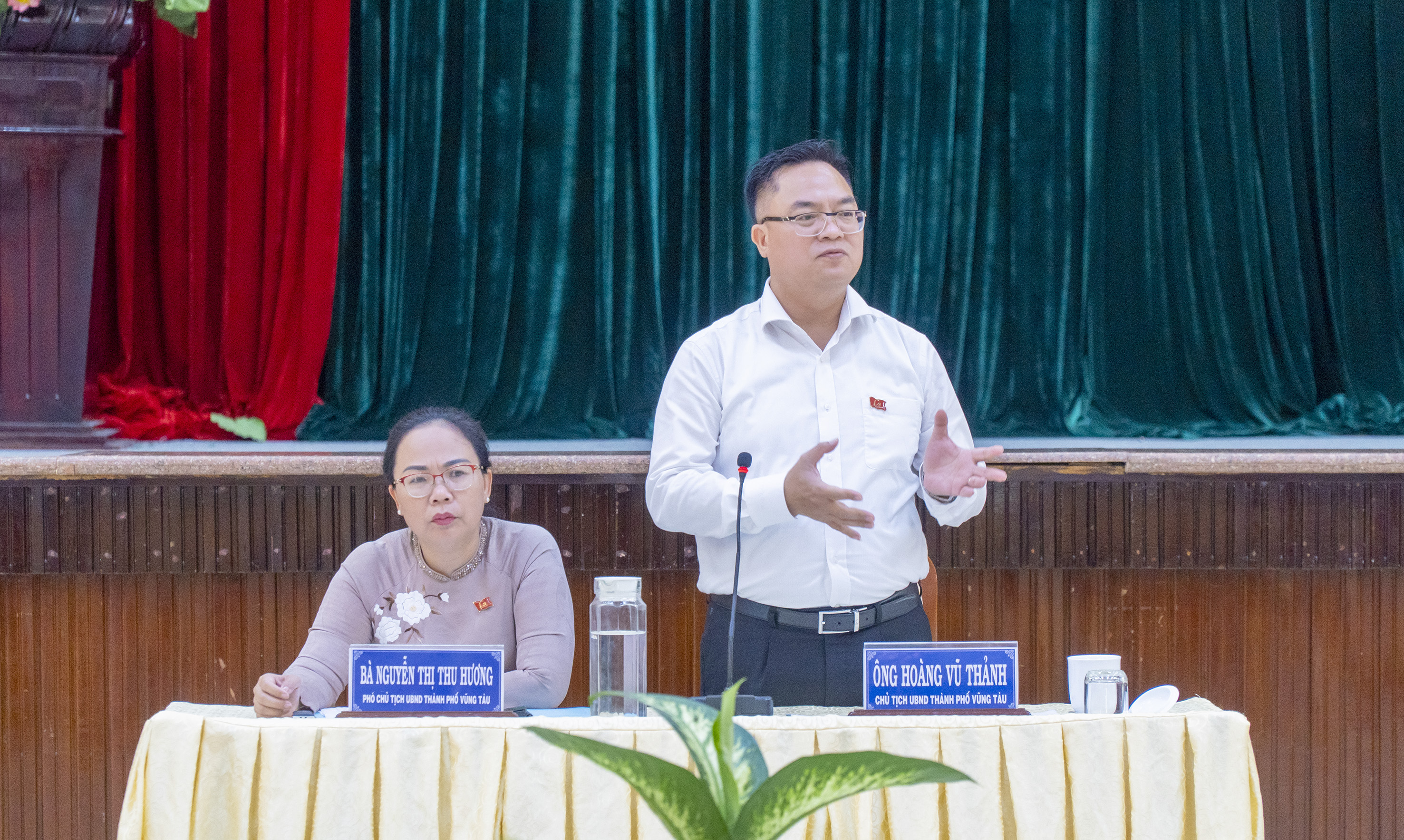 Ông Hoàng Vũ Thảnh, Chủ tịch UBND TP. Vũng Tàu trân trọng cảm ơn tấm lòng vàng của các DN, cơ quan, đơn vị, nhà hảo tâm đã chung sức cùng thành phố chăm lo cho người nghèo.