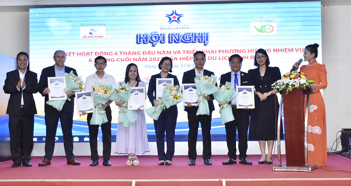 HHDL kết nạp hội viên mới nâng tổng số hội viên lên gần 160