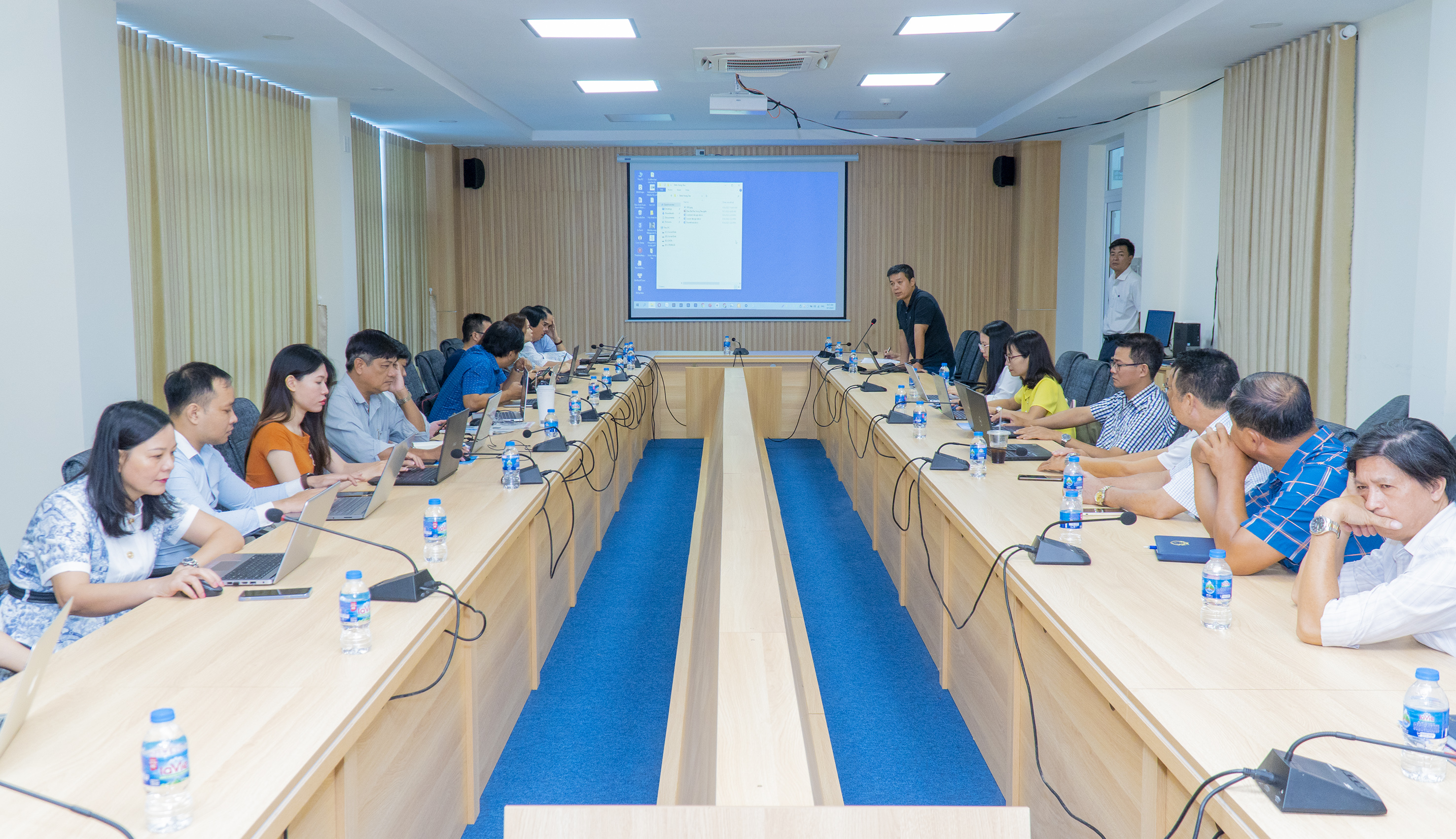 Lớp bồi dưỡng diễn ra trong 2 ngày 7 và 8/9.