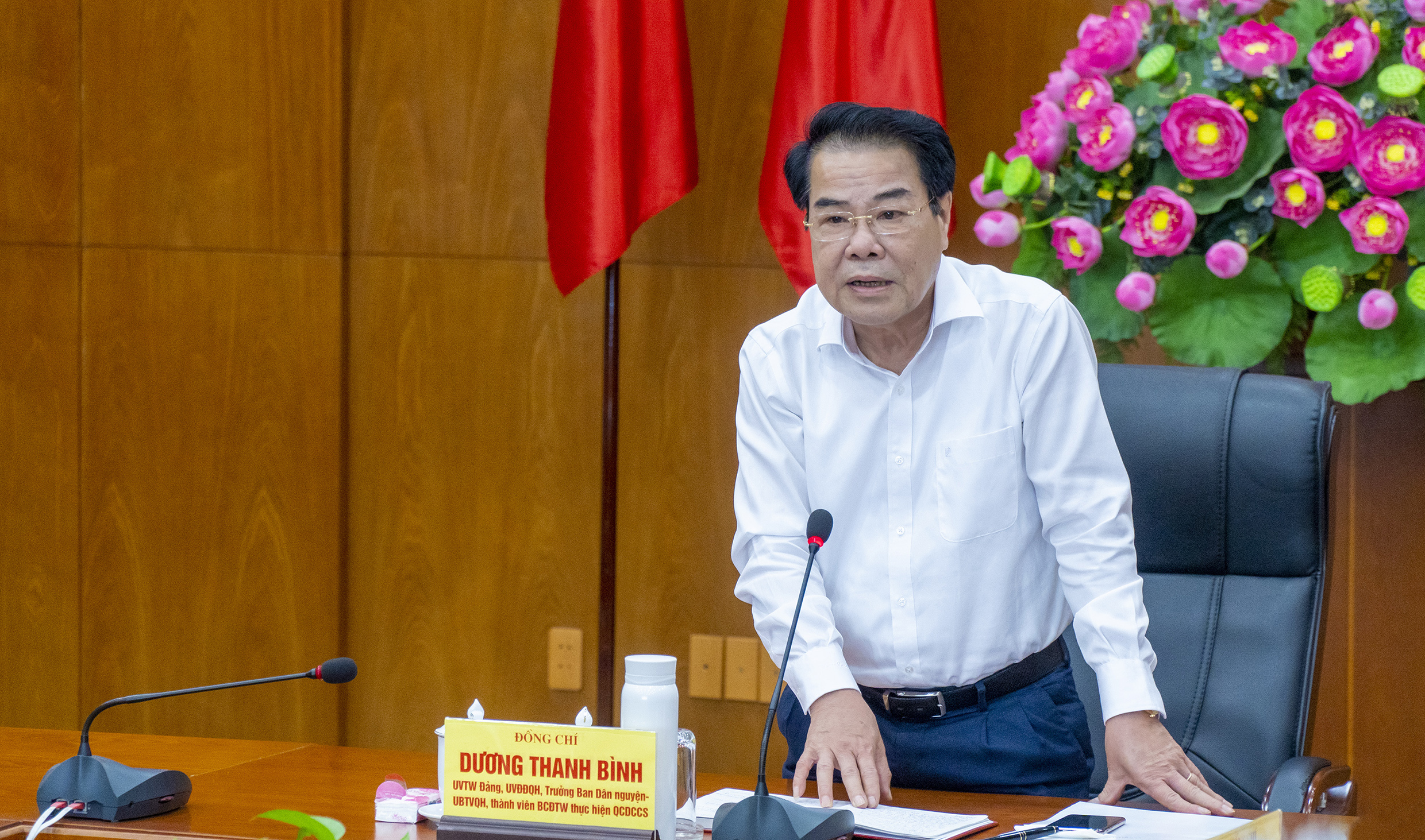 Ông Dương Thanh Bình, Ủy viên Trung ương Đảng, Ủy viên Đảng đoàn Quốc hội, Ủy viên Ủy ban Thường vụ Quốc hội, Trưởng Ban Dân nguyện thuộc Ủy ban Thường vụ Quốc hội phát biểu chỉ đạo tại buổi làm việc.