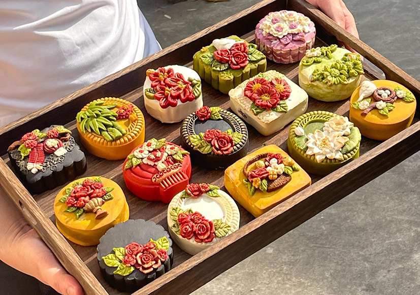 Bánh Trung thu handmade thu hút người dùng bởi hương vị thơm ngon, tươi mới và mẫu mã đẹp, lạ.