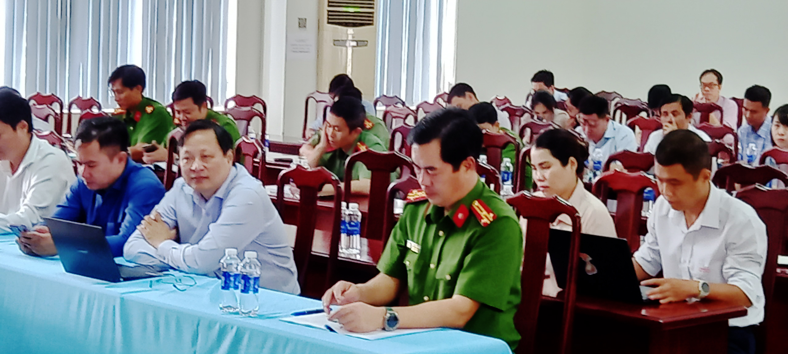 Quang cảnh hội nghị.