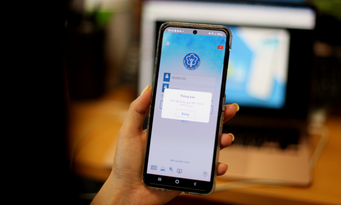Người dùng lấy lại mật khẩu ứng dụng VssID bằng email.