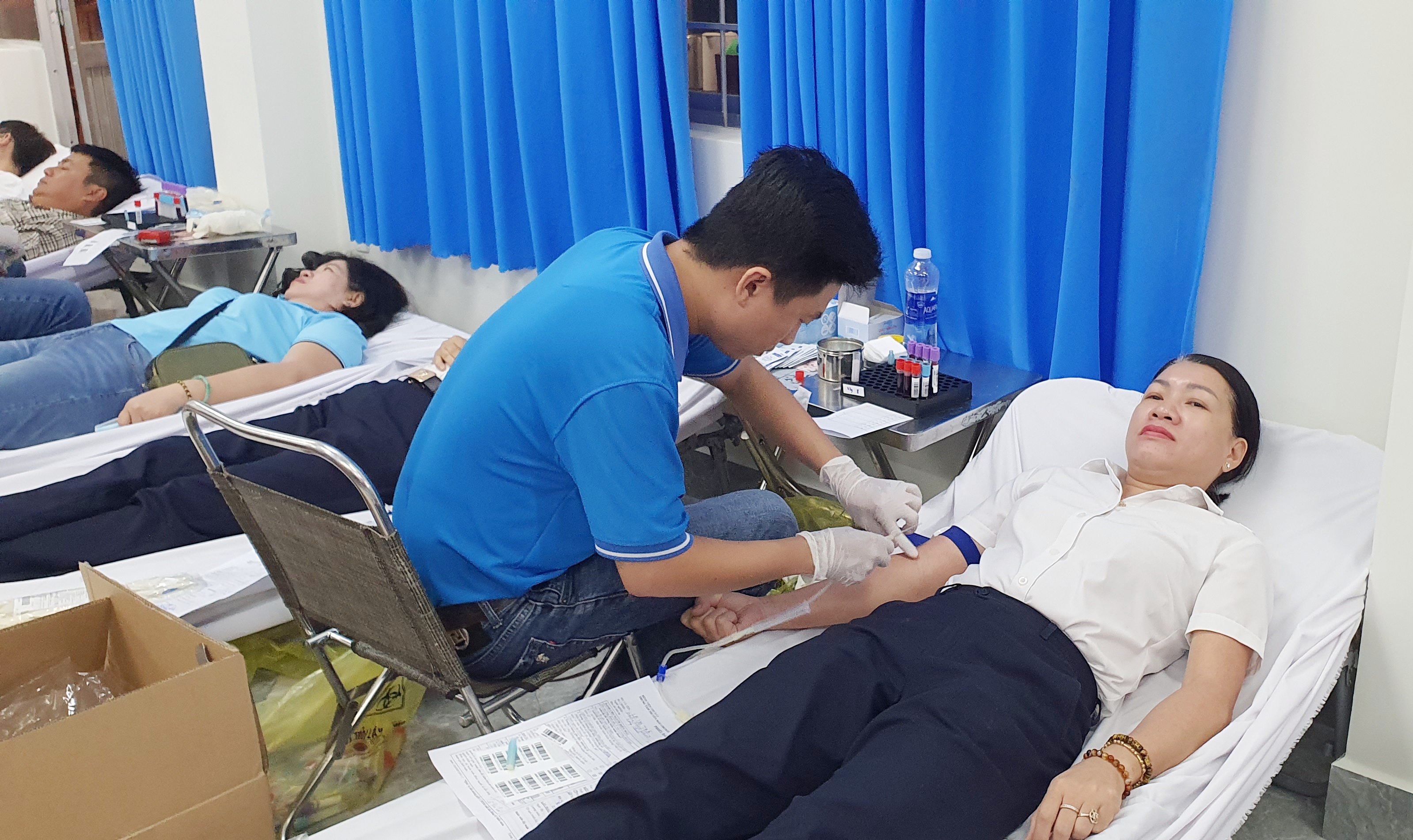 Hàng năm, LĐLĐ tỉnh đều phối hợp cùng các đơn vị tổ chức 4 đợt hiến máu tình nguyện. 