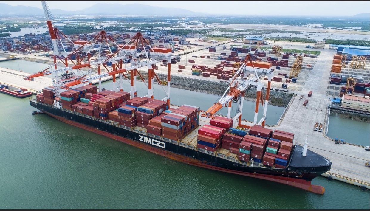 Tàu trọng tải lớn cập Cảng TCIT 