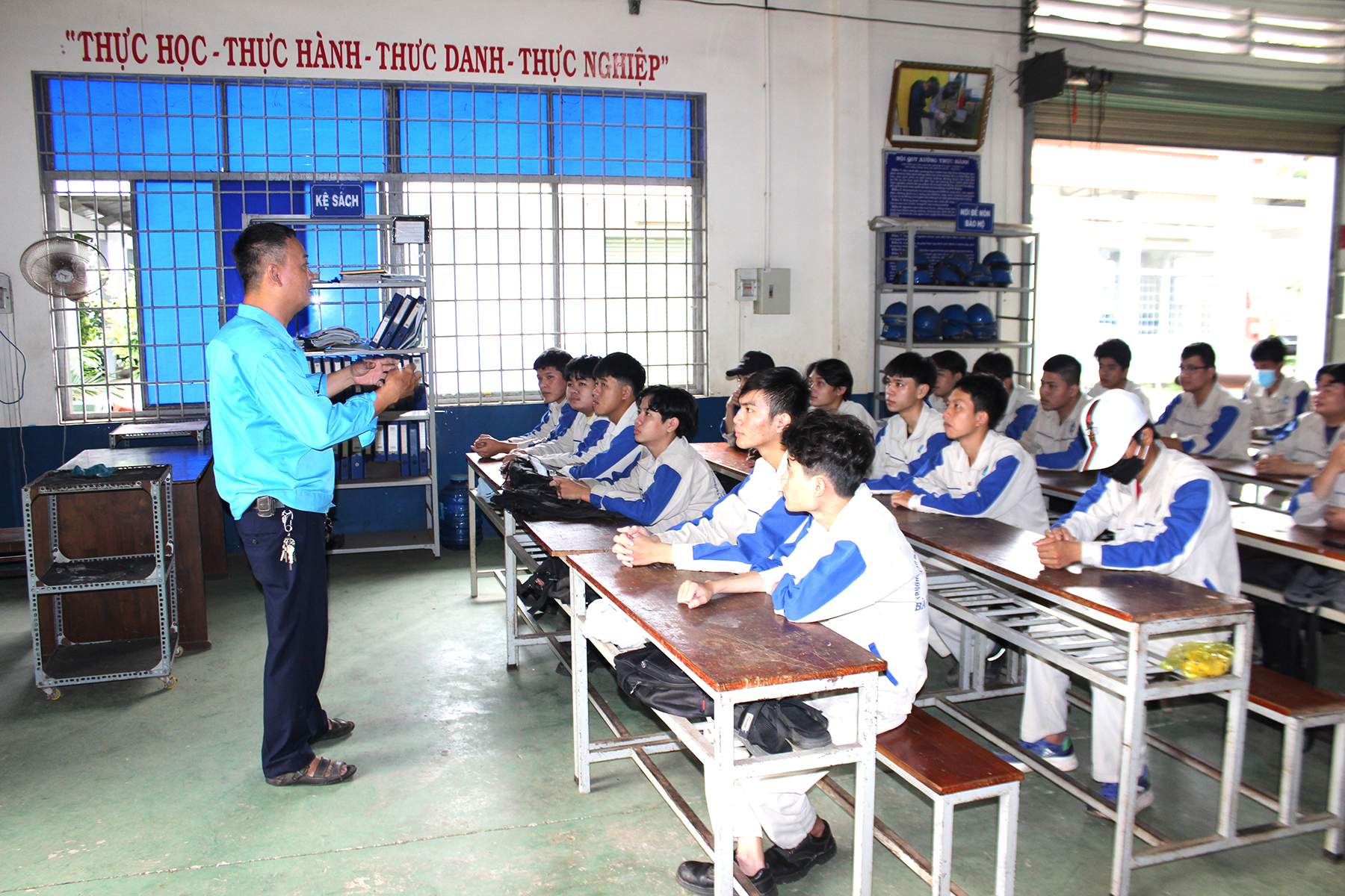 Một tiết học của HS Trường CĐ Kỹ thuật Công nghệ Bà Rịa-Vũng Tàu.