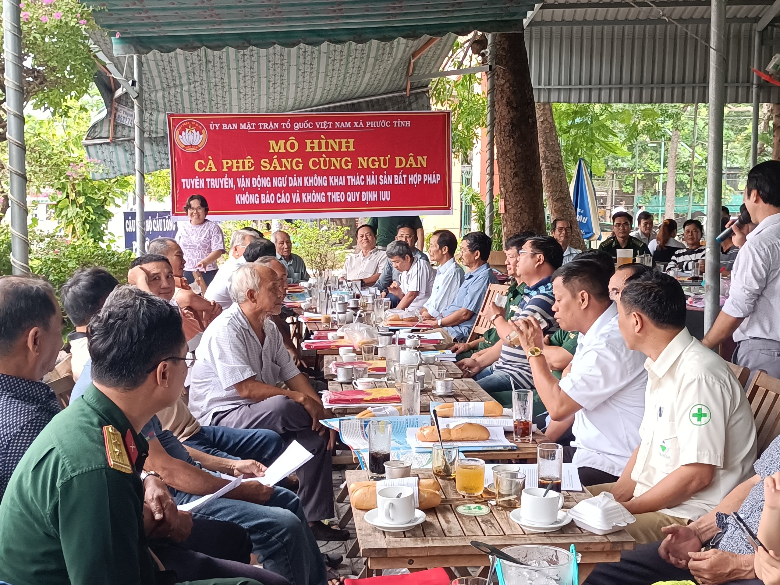Một buổi  cà phê sáng cùng ngư dân Phước Tỉnh tuyên truyền IUU của các cấp, ban ngành huyện Long Điền trong tháng 9/2023.