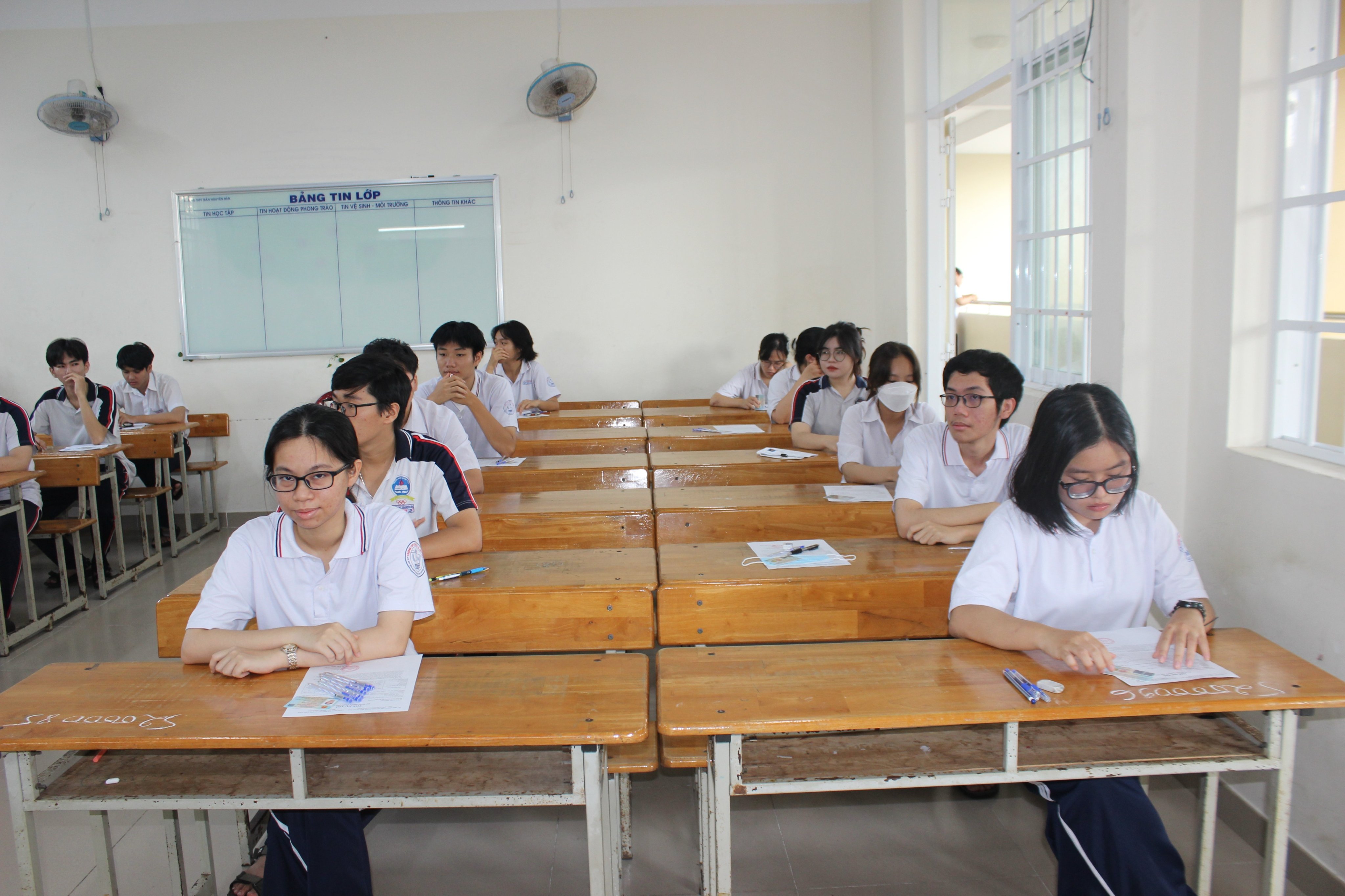 Thí sinh dự thi tốt nghiệp THPT năm 2023. Ảnh: KHÁNH CHI