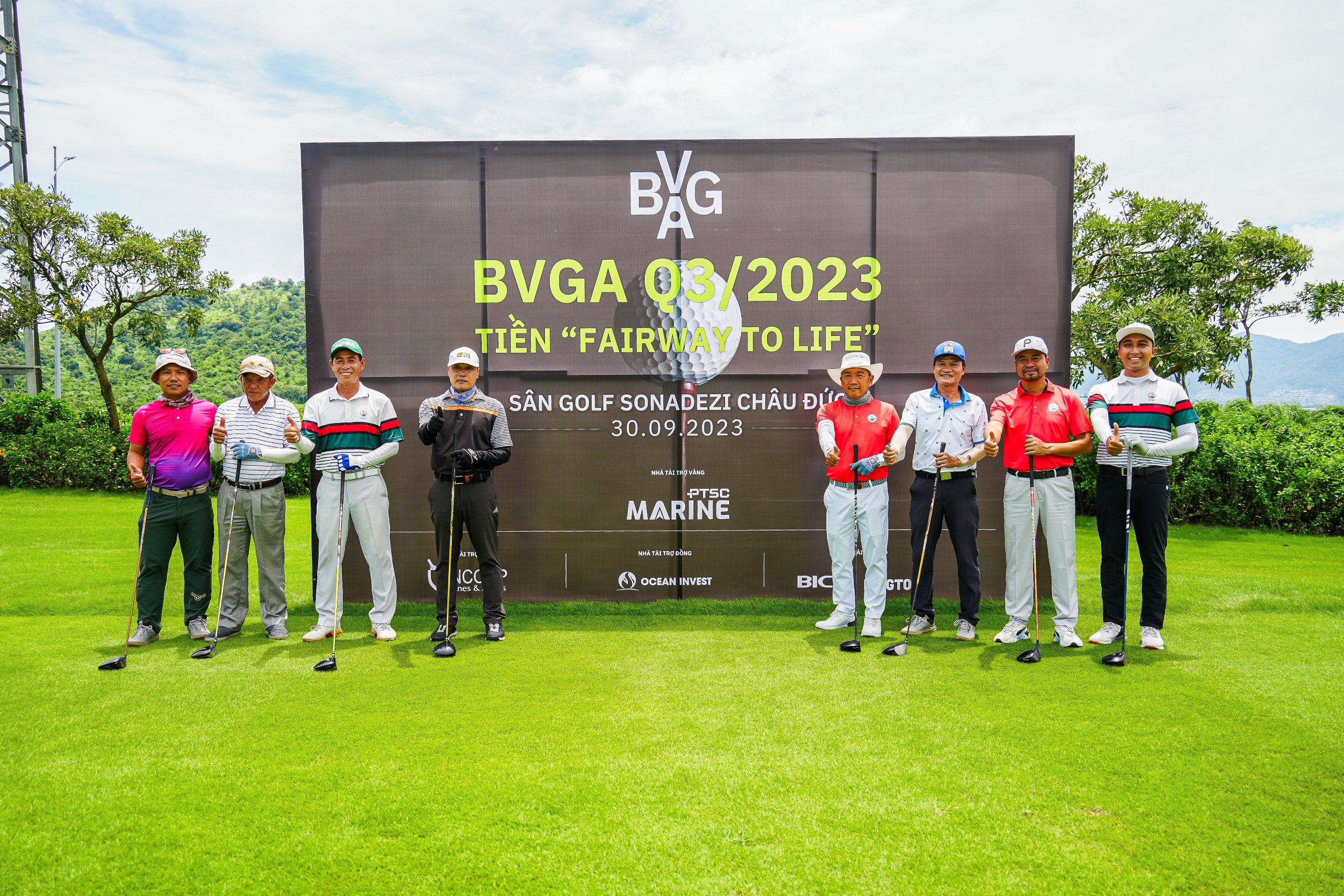 Các golfers check-in tại sân golf Sonadezi Châu Đức.