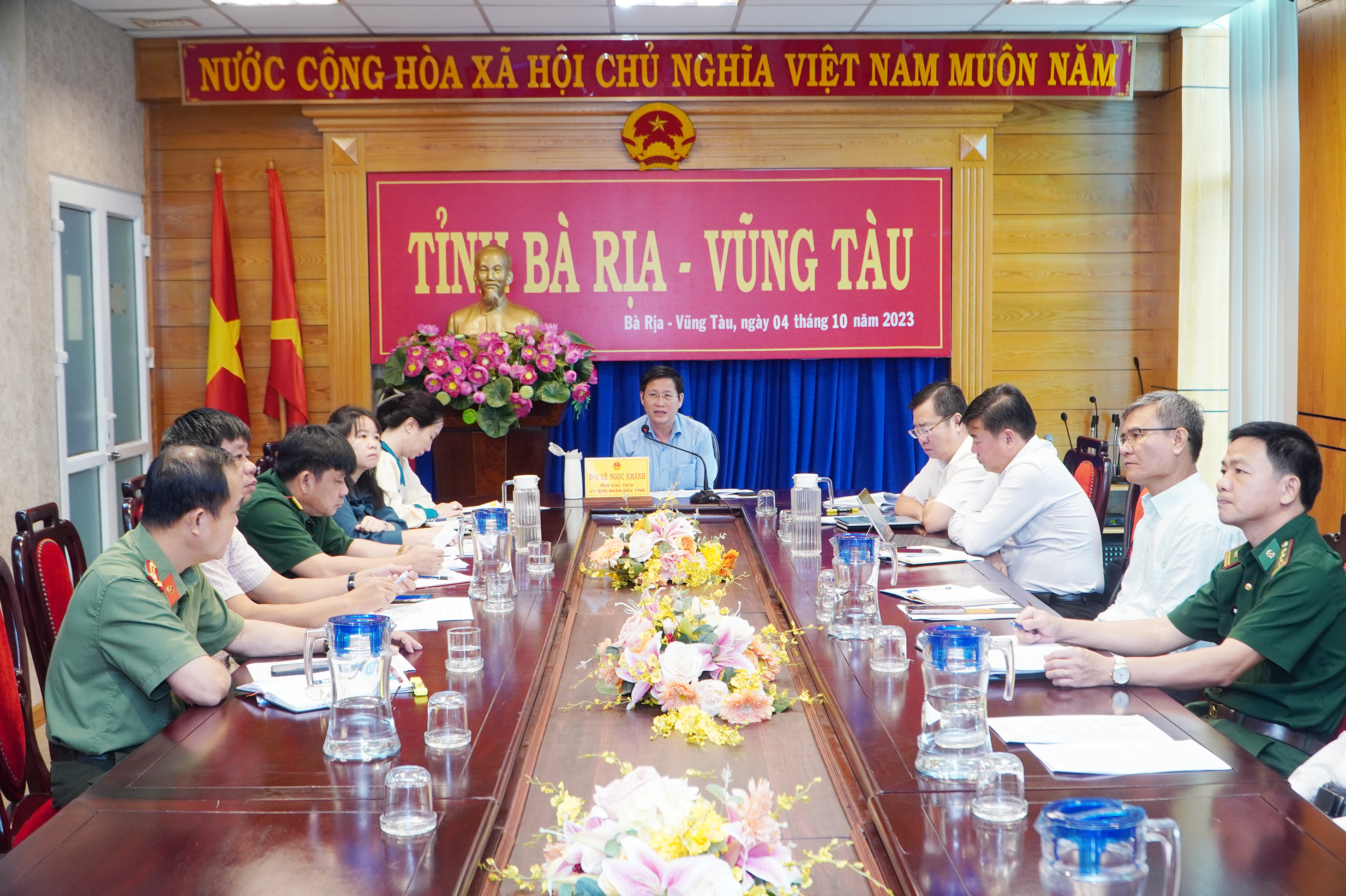 Ông Lê Ngọc Khánh, Phó Chủ tịch UBND tỉnh tham dự cuộc họp từ điểm cầu tỉnh Bà Rịa-Vũng Tàu.