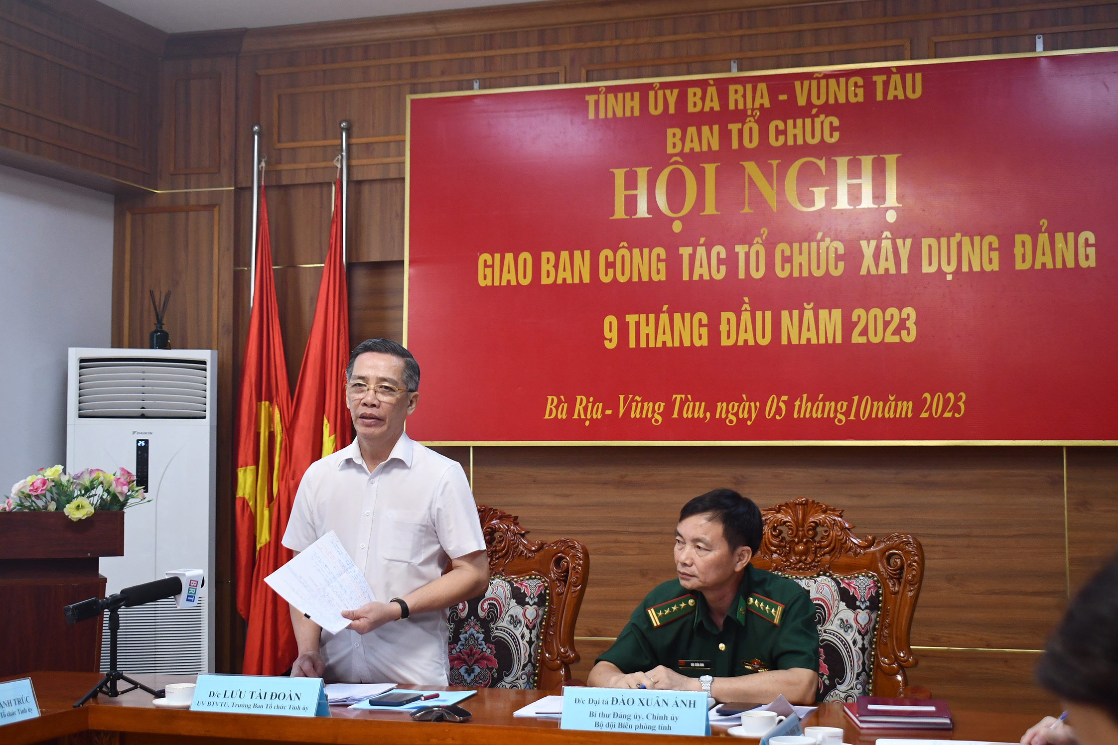 Ông Lưu Tài Đoàn, Trưởng Ban Tổ chức Tỉnh ủy phát biểu kết luận hội nghị.