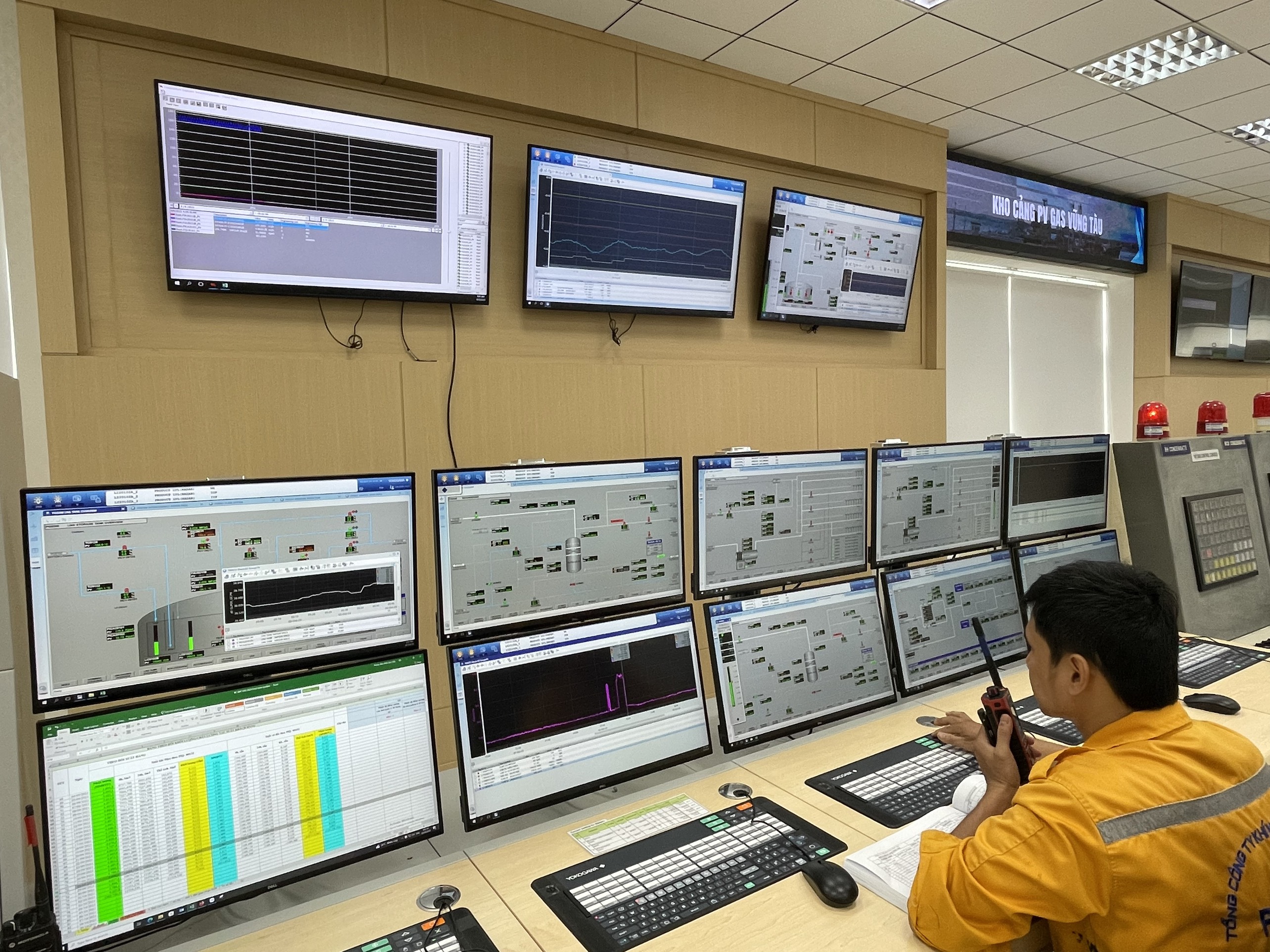 Trung tâm điều khiển Hệ thống kho cảng LNG Thị Vải.