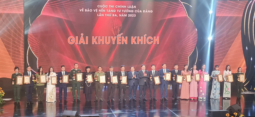 Tác giả Trần Văn Chung là người đoạt giải khuyến khích tại cuộc thi.