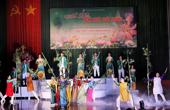 Tiết mục ca múa của đơn vị TT.Phước Hải tại hội diễn.