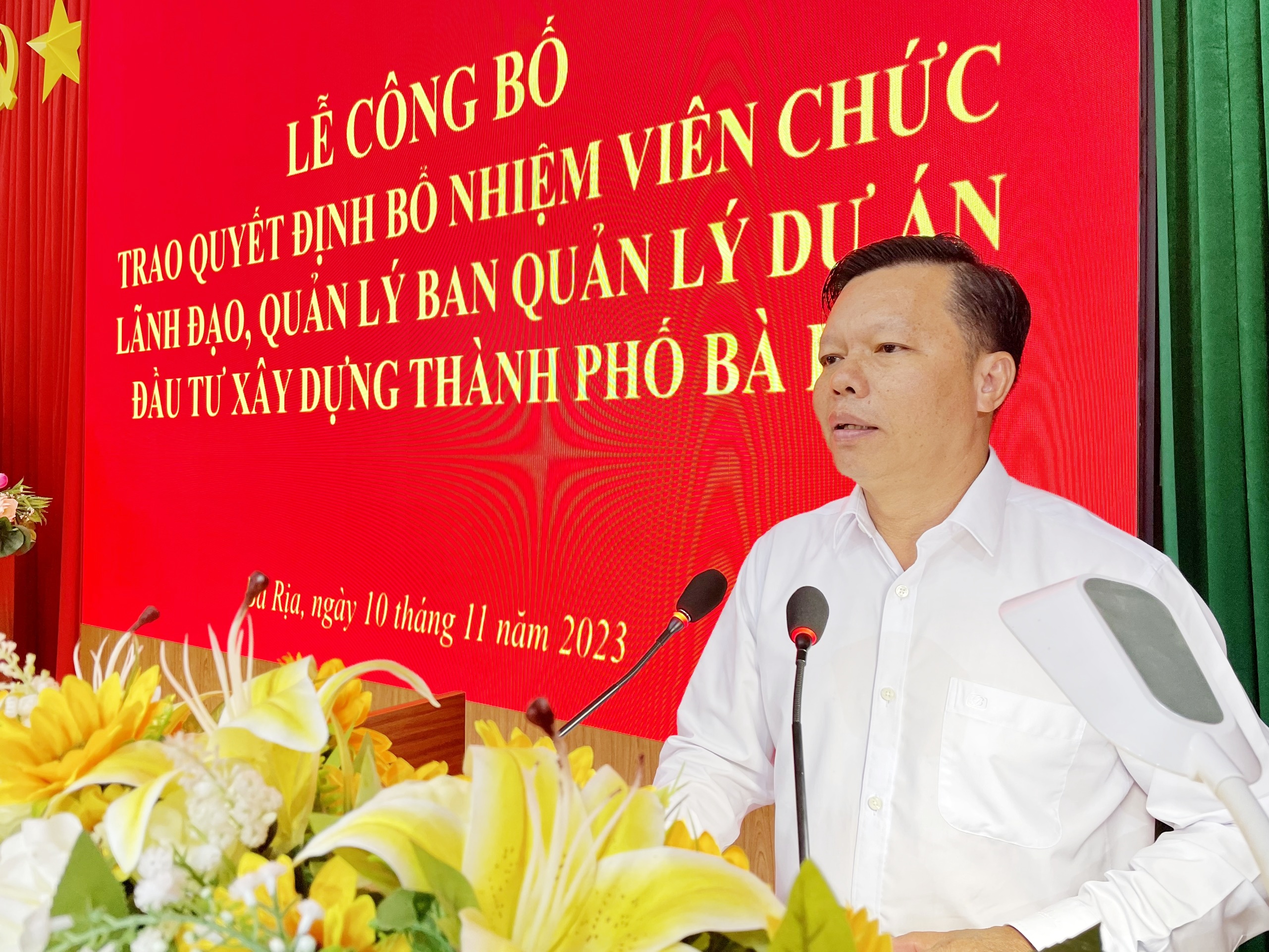 Chủ tịch UBND TP.Bà Rịa Trần Thanh Dũng phát biểu giao nhiệm vụ