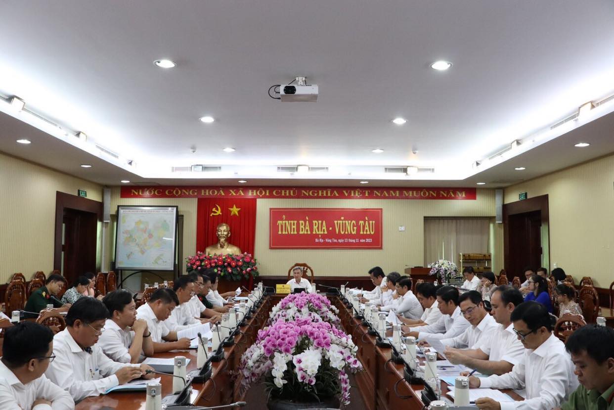 Ông Đặng Minh Thông, Phó Chủ tịch UBND TP. Vũng Tàu chủ trì cuộc họp.