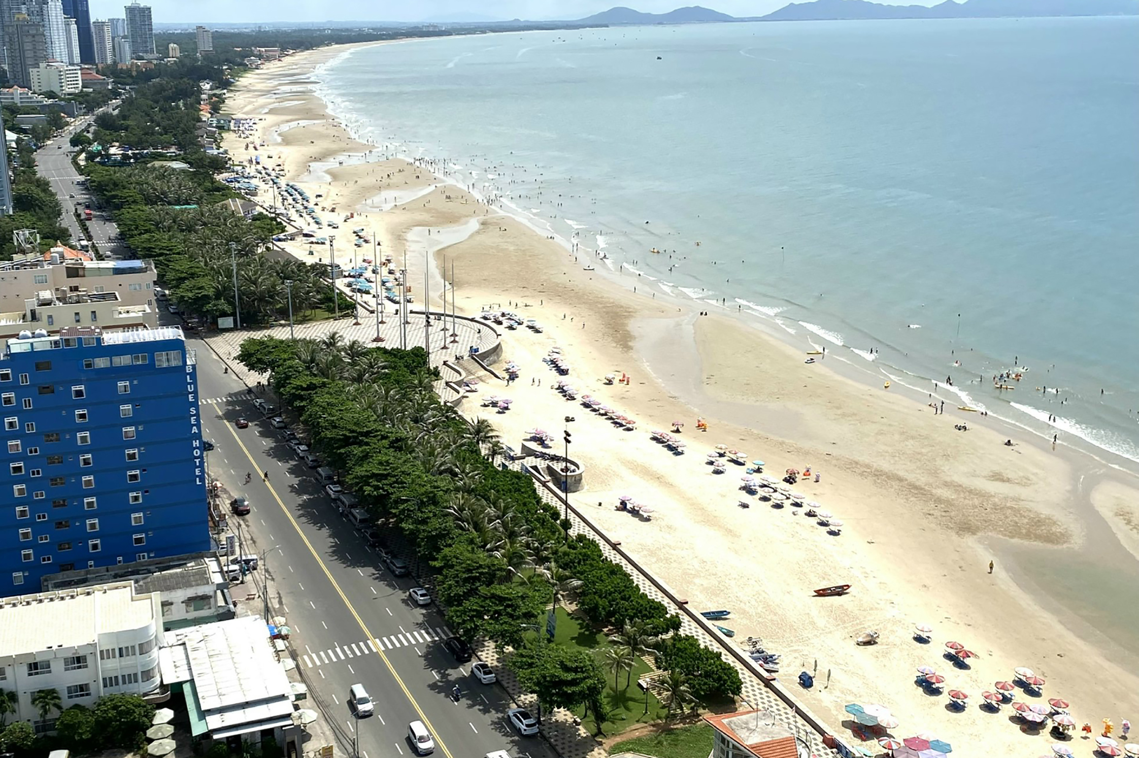 Bãi Sau được xếp vào top bãi biển đẹp trên cả nước.