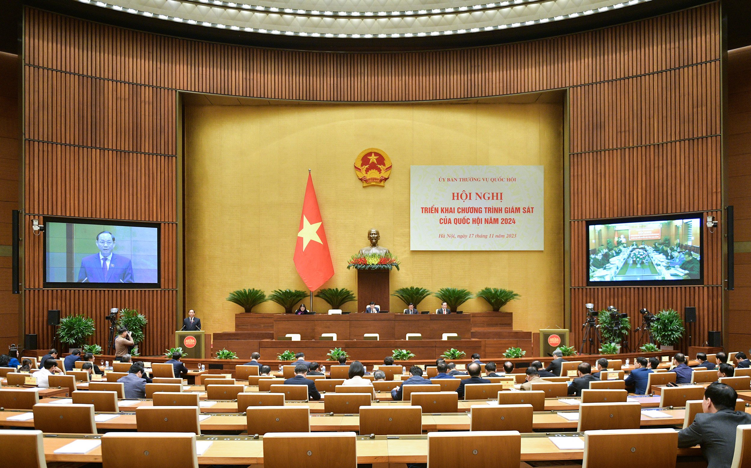 Quang cảnh hội nghị tại Nhà Quốc hội. Ảnh: QH