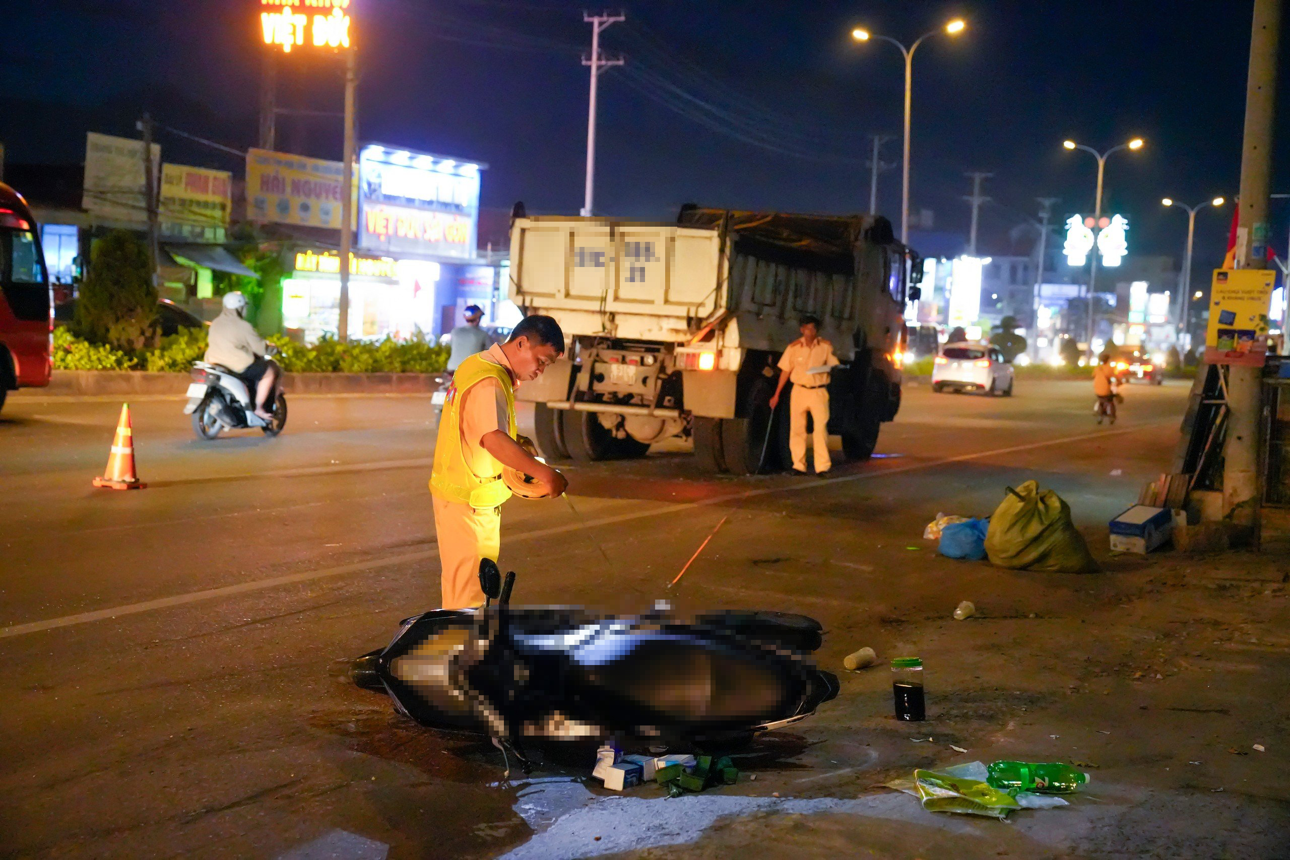 Một vụ TNGT xảy ra ngày 13/11 trên QL51 (đoạn qua TX.Phú Mỹ)  làm 1 người tử vong.
